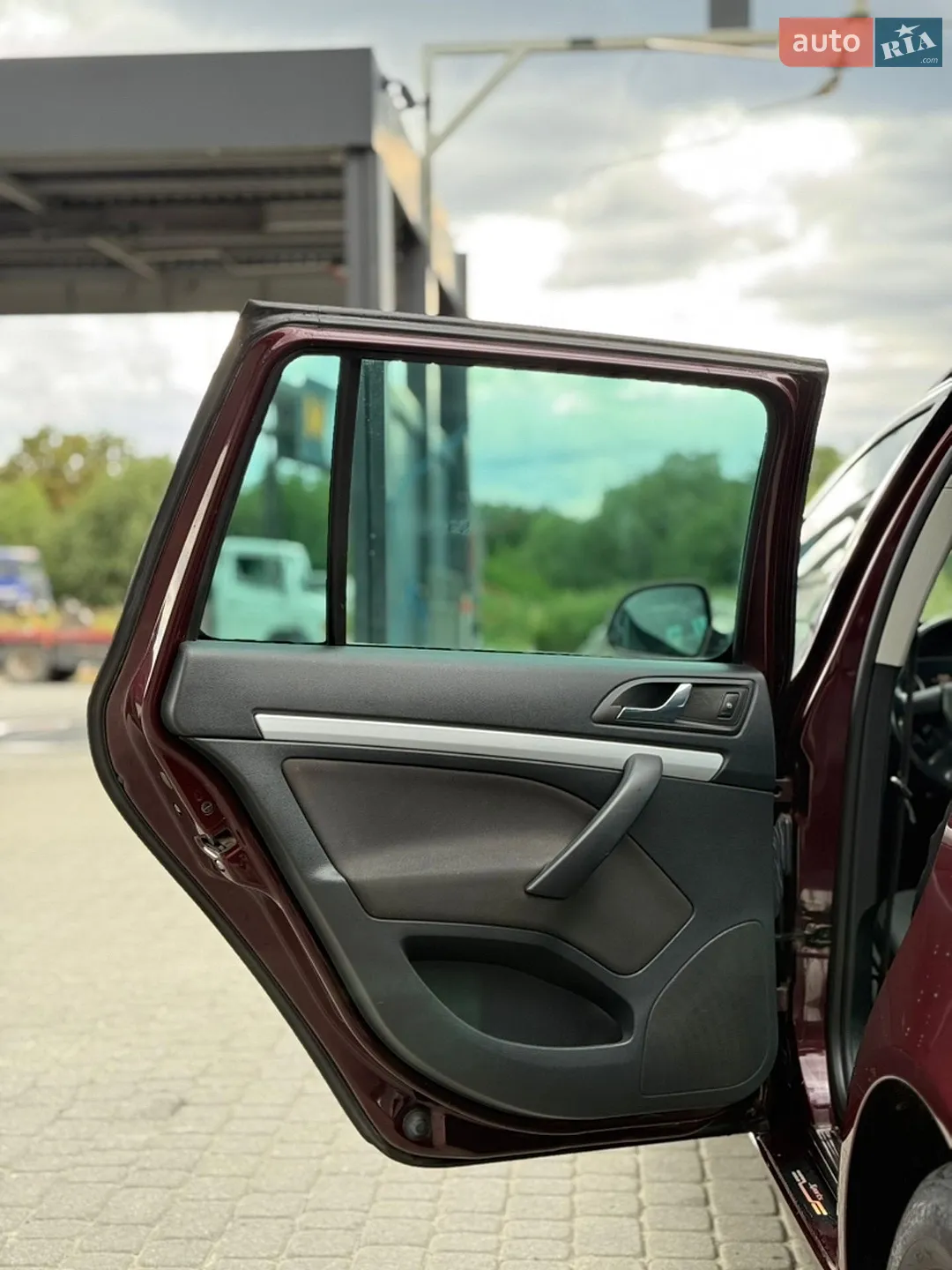 2010 Skoda Octavia - мініатюра 14