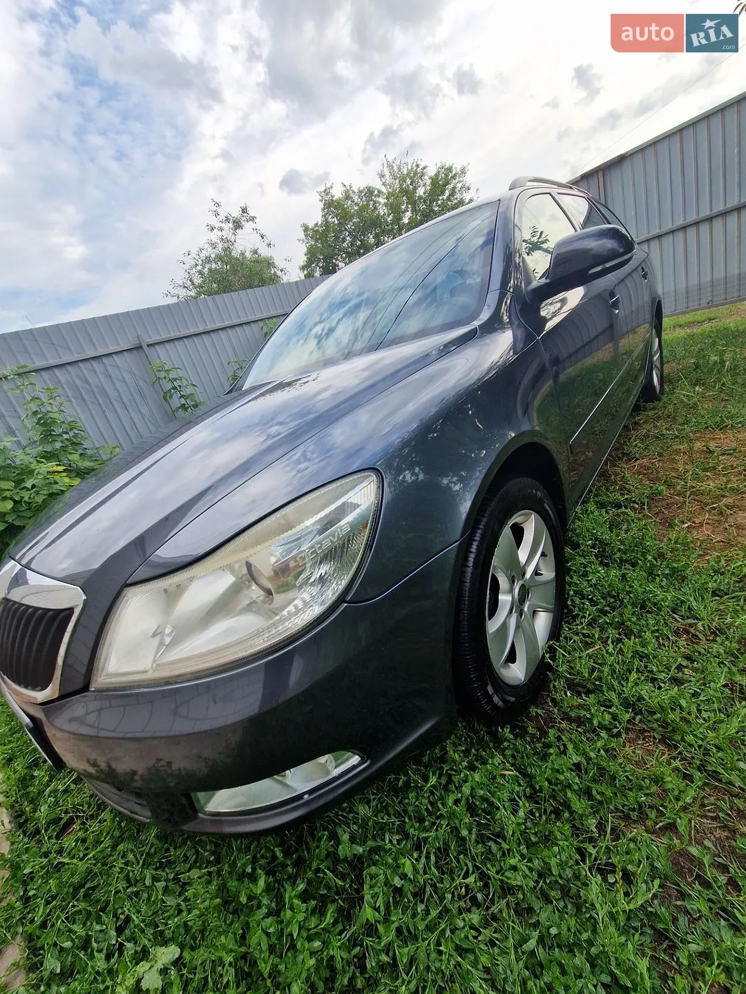2011 Skoda Octavia - мініатюра 2