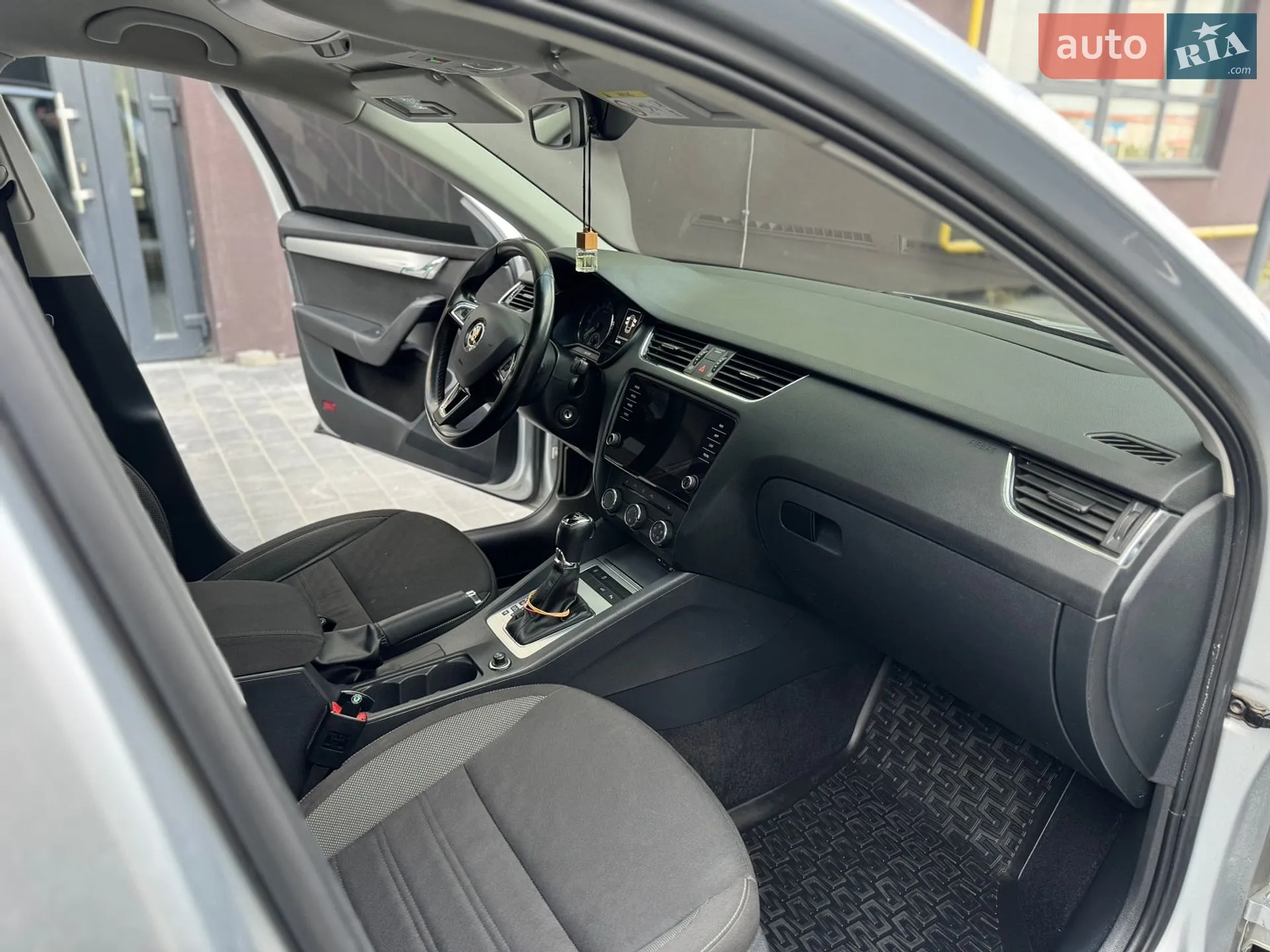 2017 Skoda Octavia - мініатюра 22