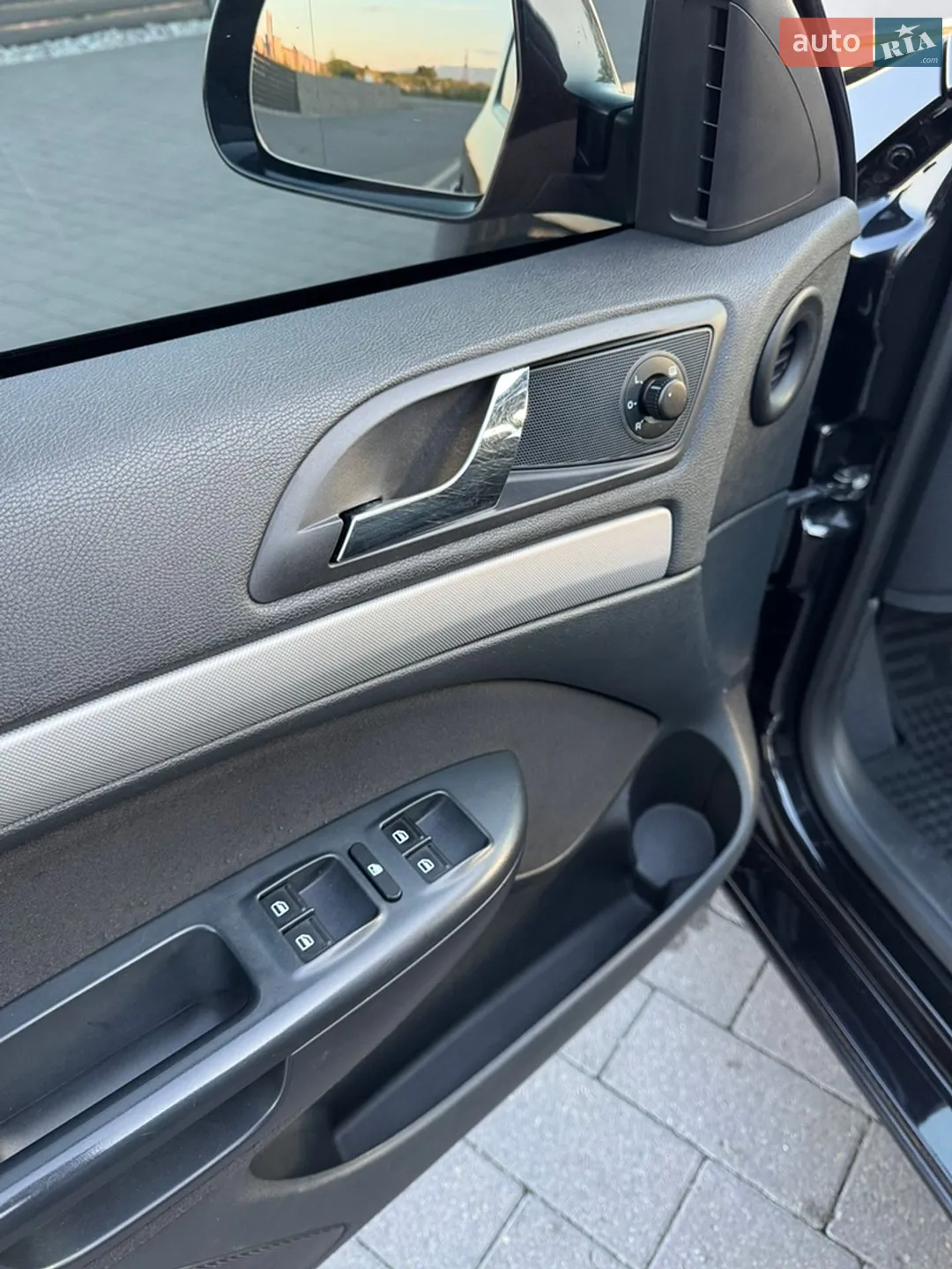 2011 Skoda Octavia - мініатюра 16
