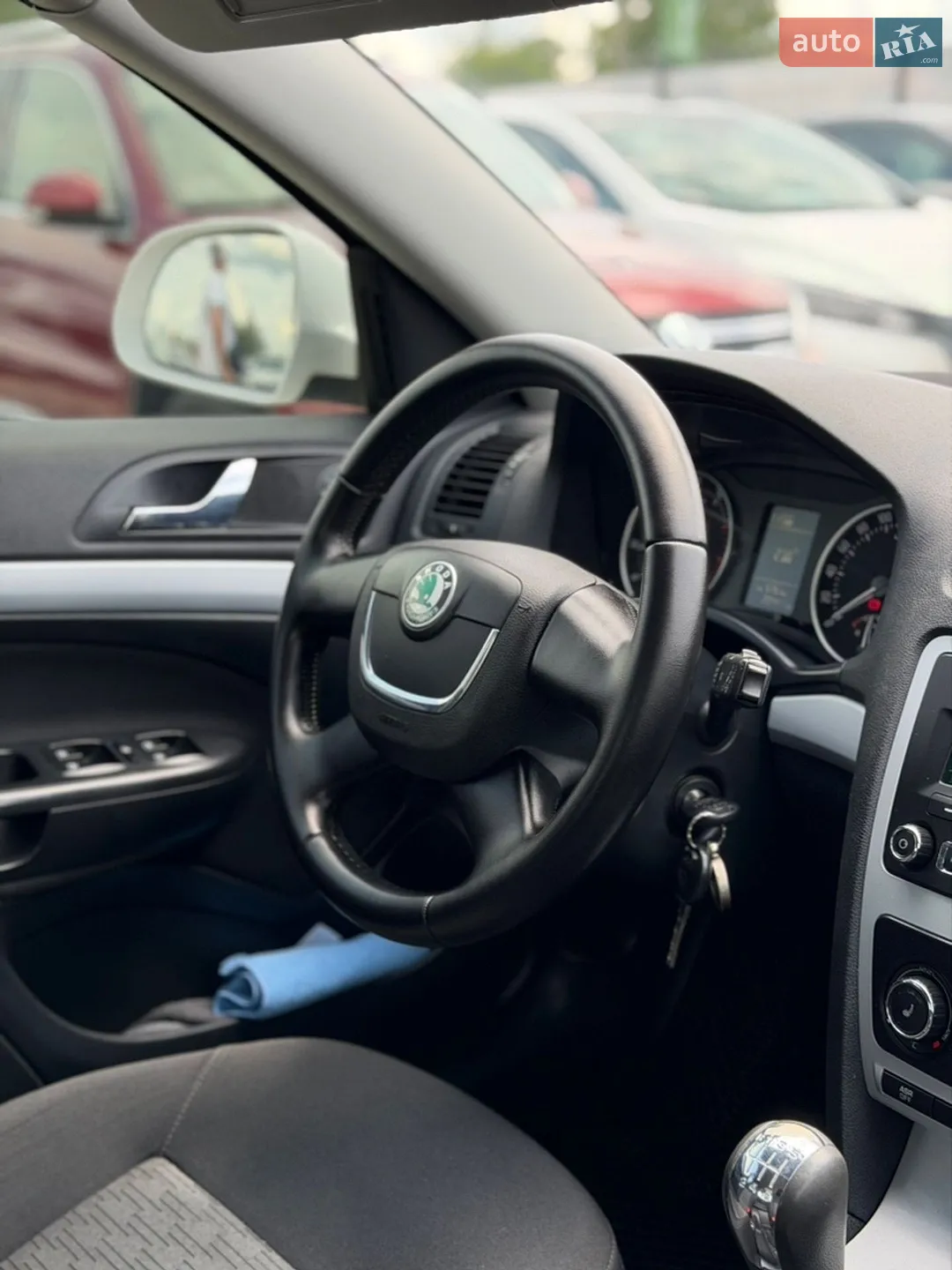 2010 Skoda Octavia - мініатюра 36