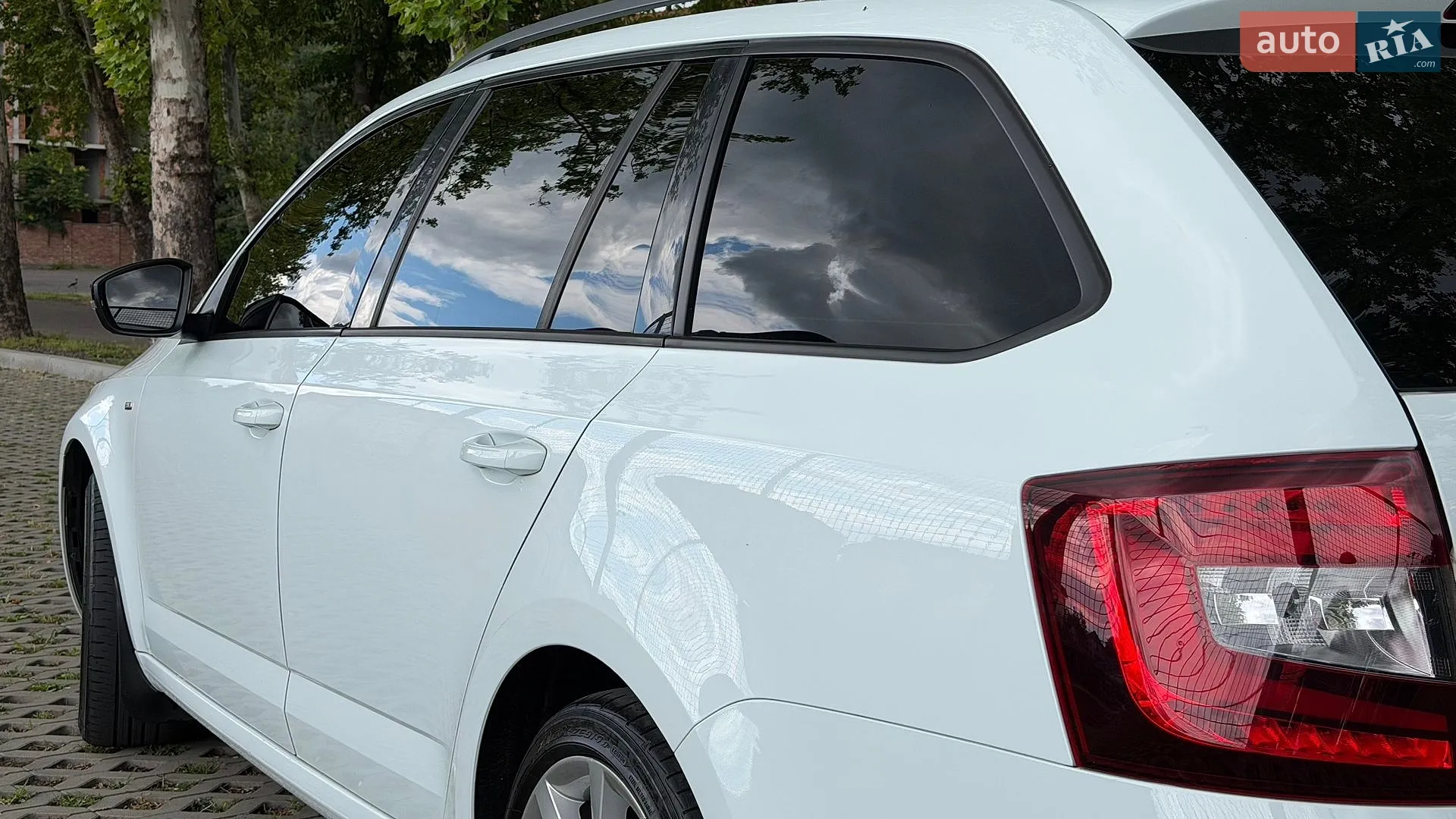 2017 Skoda Octavia - мініатюра 12