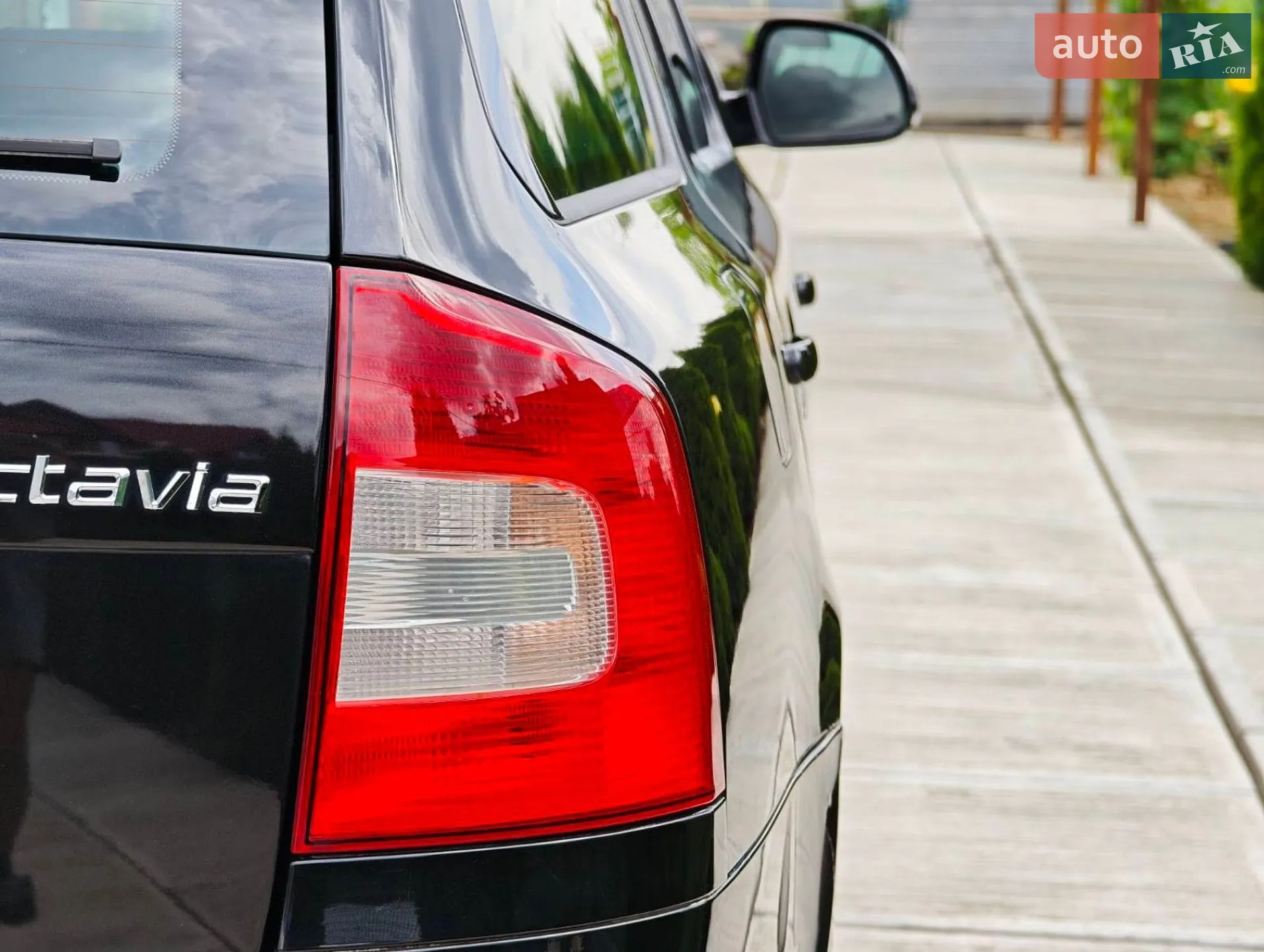 2010 Skoda Octavia - мініатюра 5