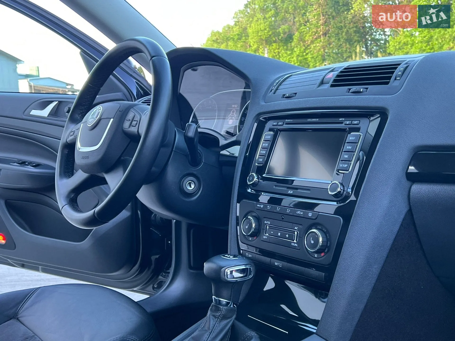 2013 Skoda Octavia - мініатюра 122