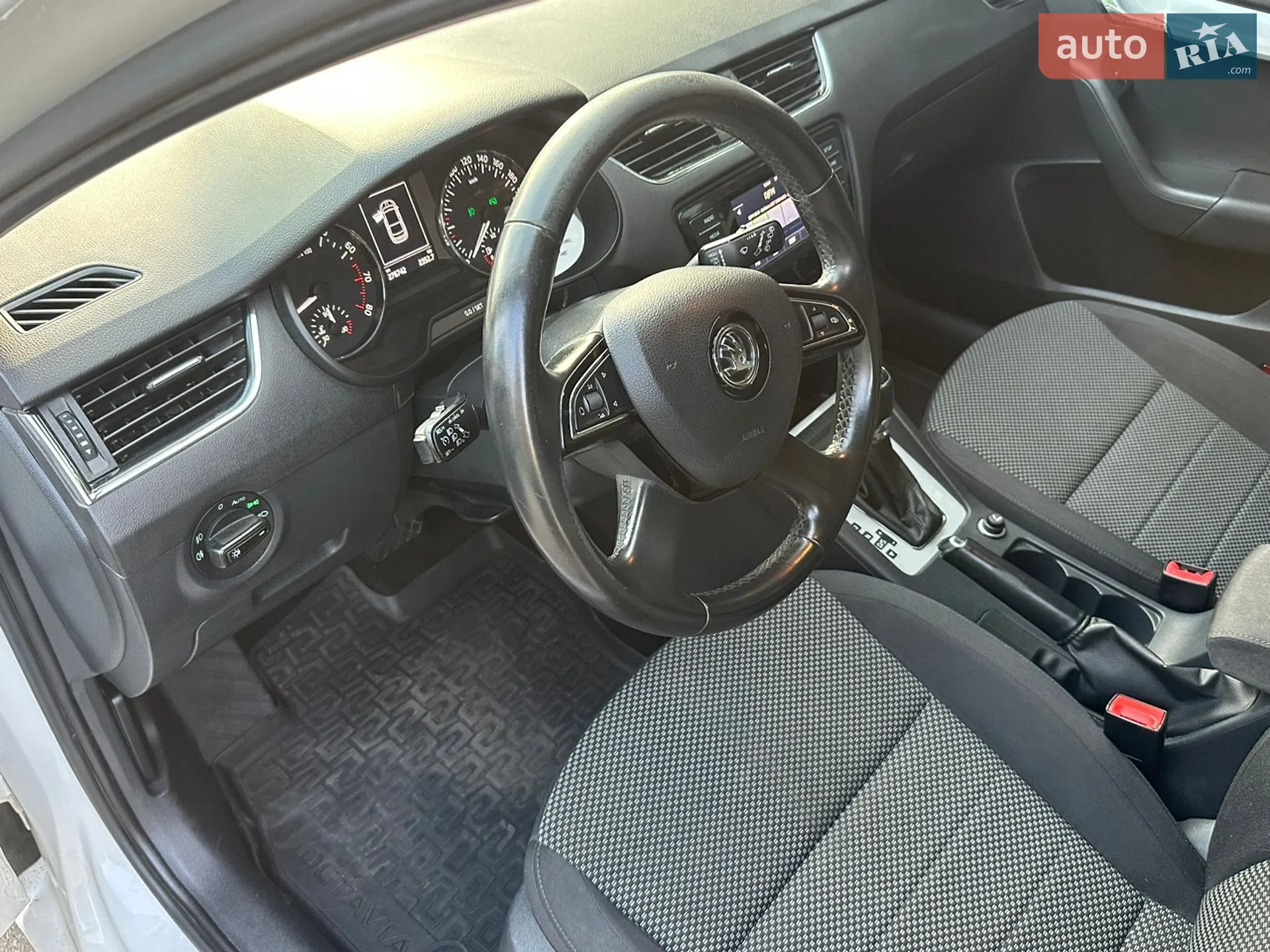 2014 Skoda Octavia - мініатюра 51