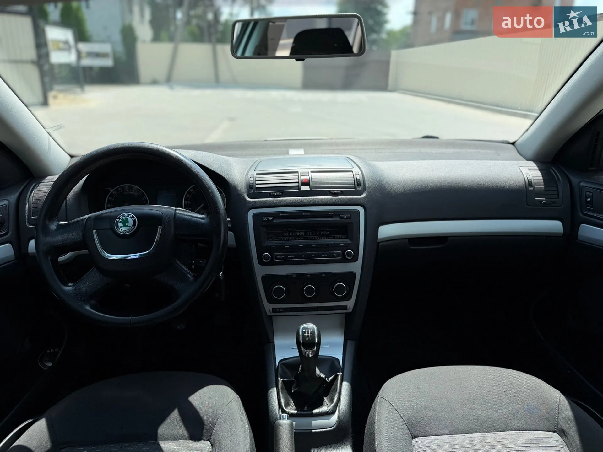 2011 Skoda Octavia - мініатюра 5