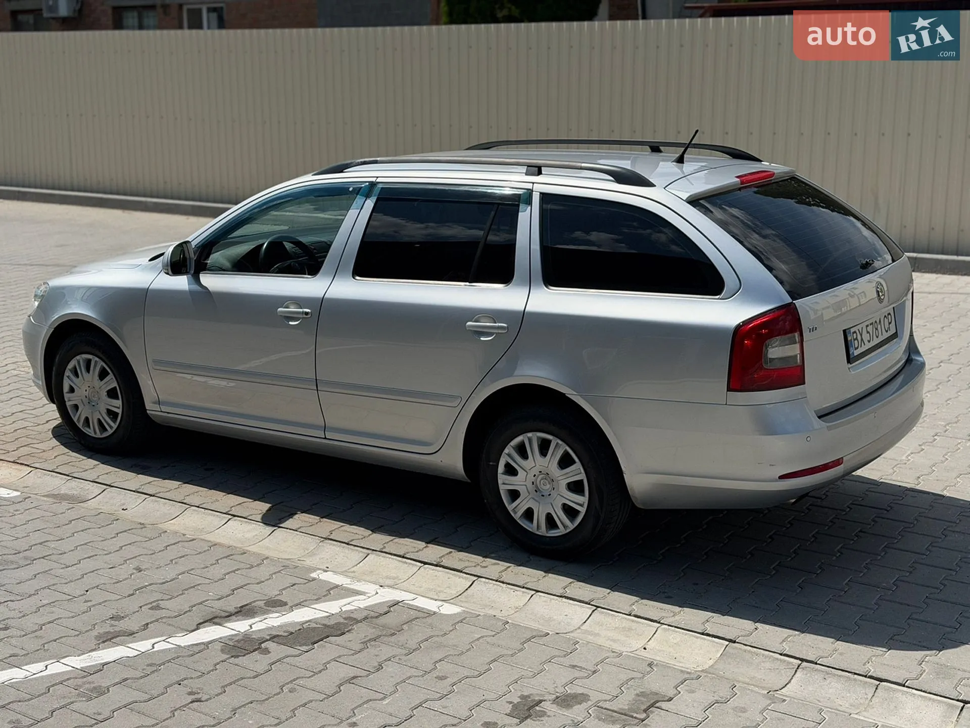 2011 Skoda Octavia - мініатюра 13