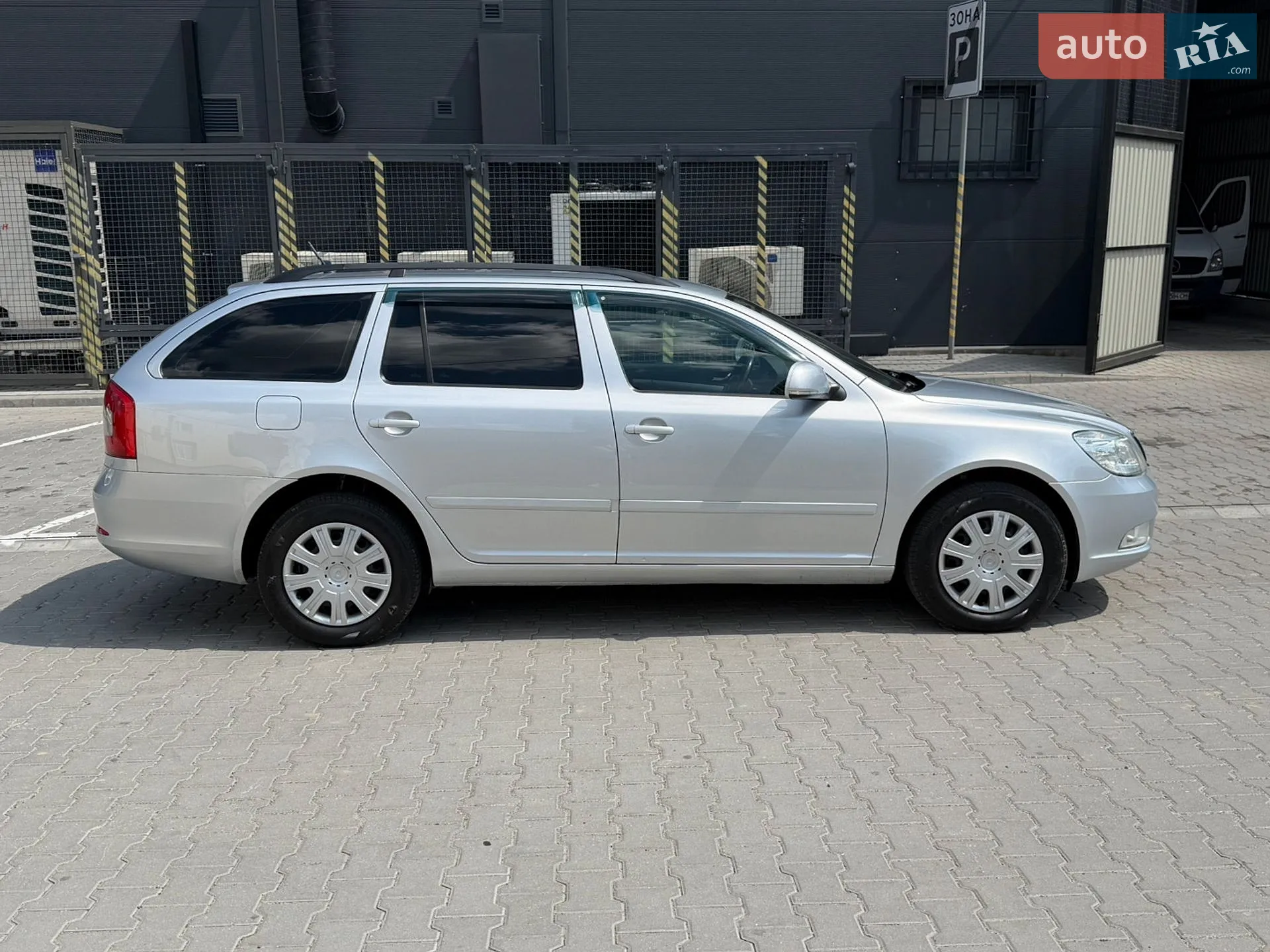 2011 Skoda Octavia - мініатюра 16