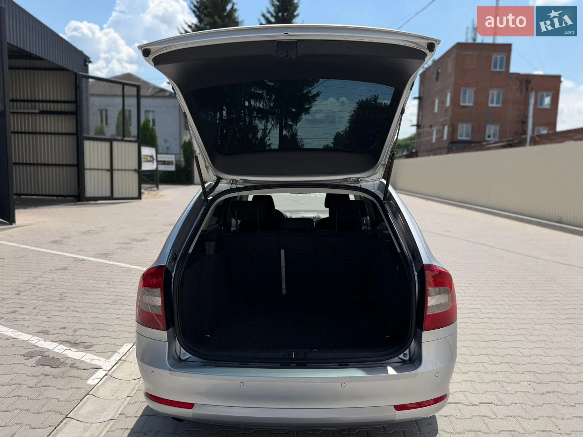 2011 Skoda Octavia - мініатюра 19