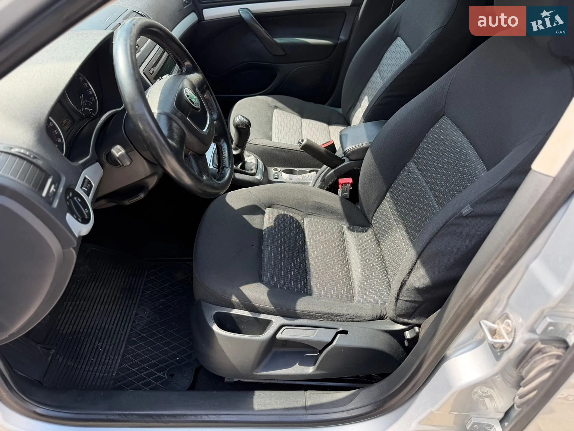 2011 Skoda Octavia - мініатюра 28