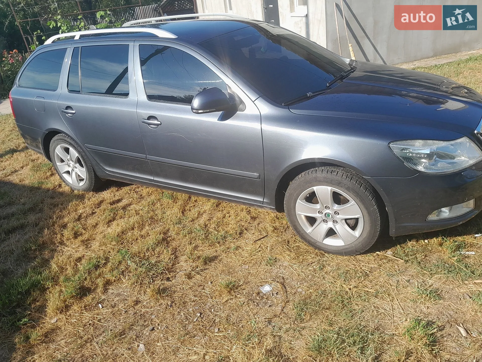 2010 Skoda Octavia - мініатюра 4