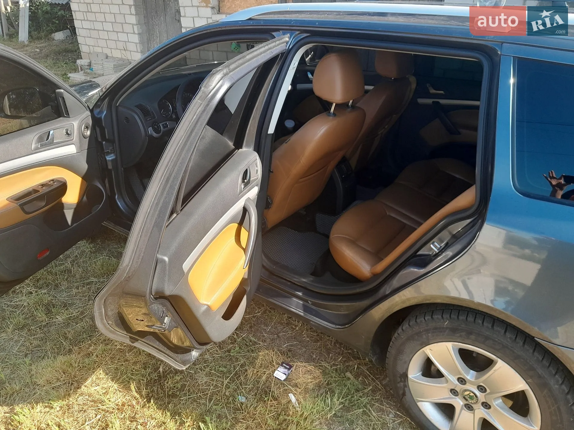 2010 Skoda Octavia - мініатюра 6