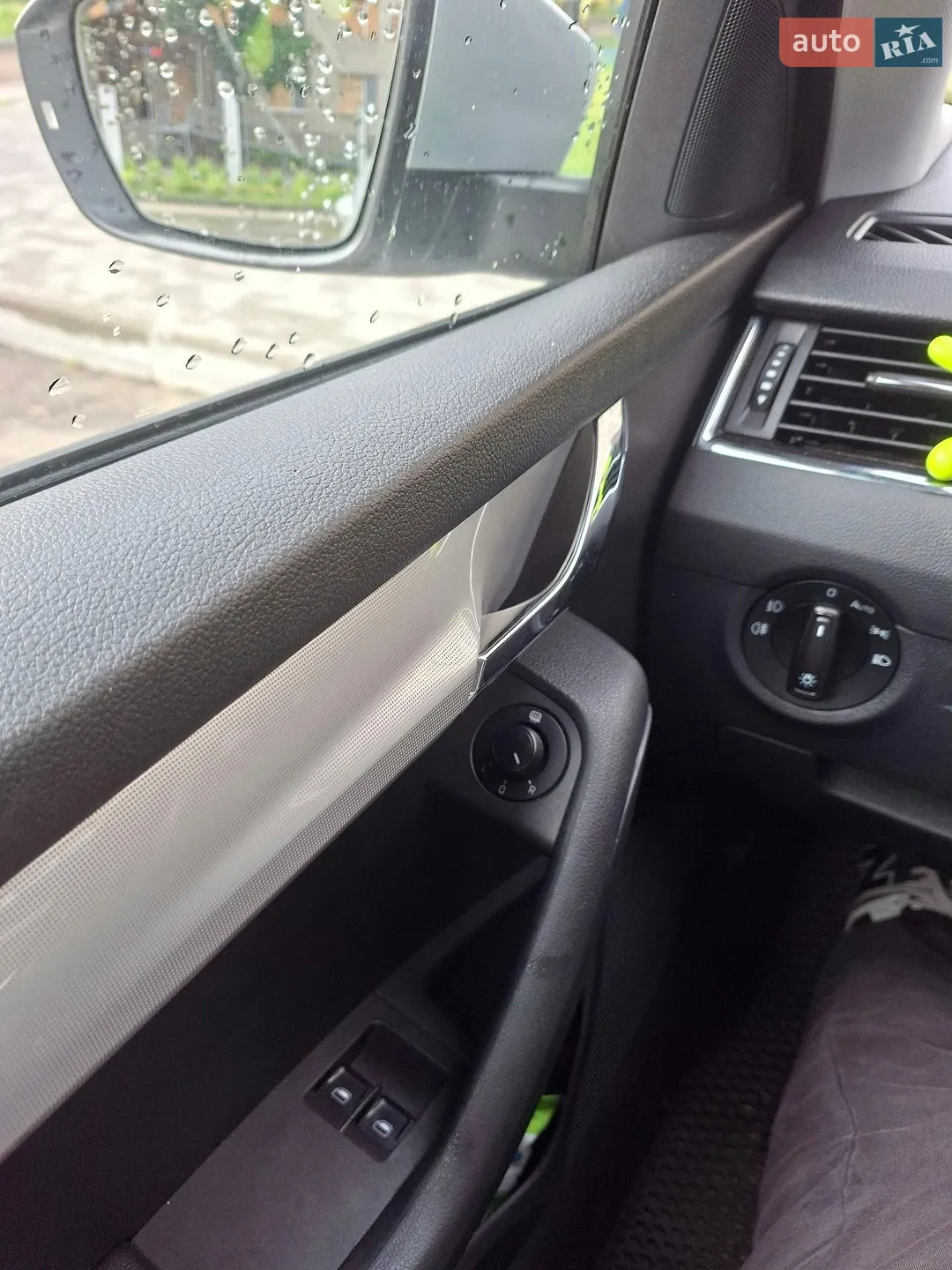 2013 Skoda Octavia - мініатюра 11