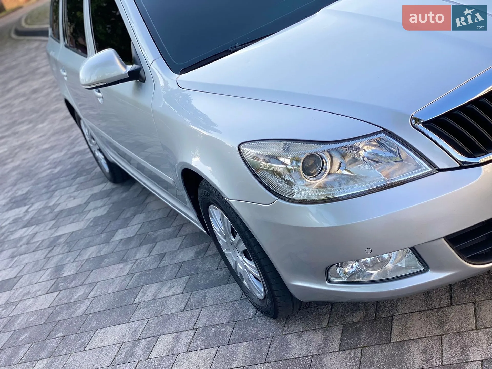 2010 Skoda Octavia - мініатюра 12