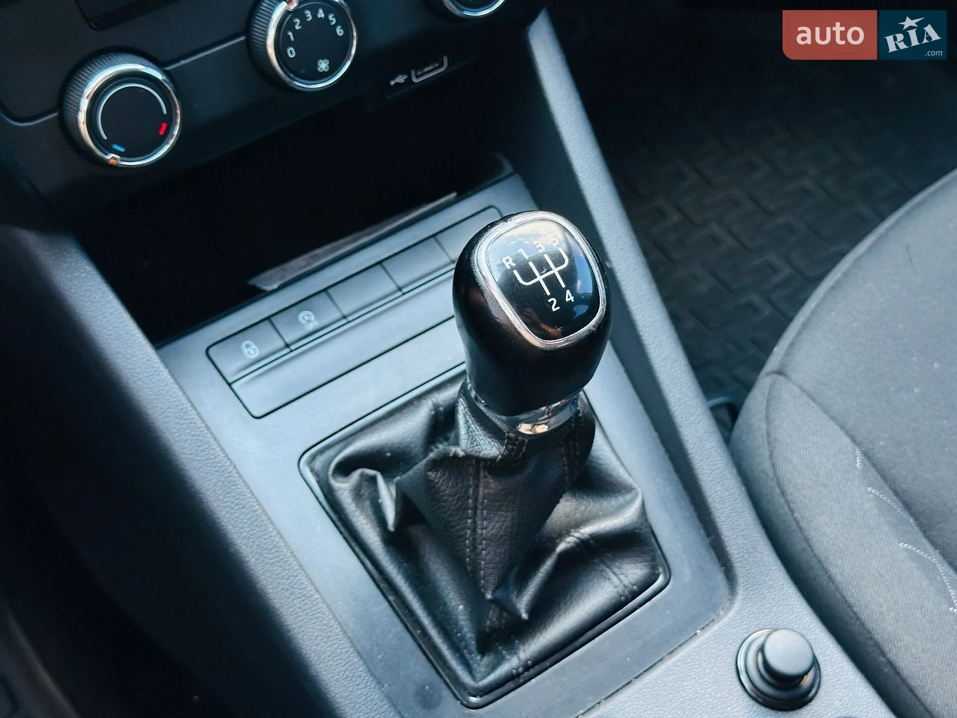 2019 Skoda Octavia - мініатюра 38