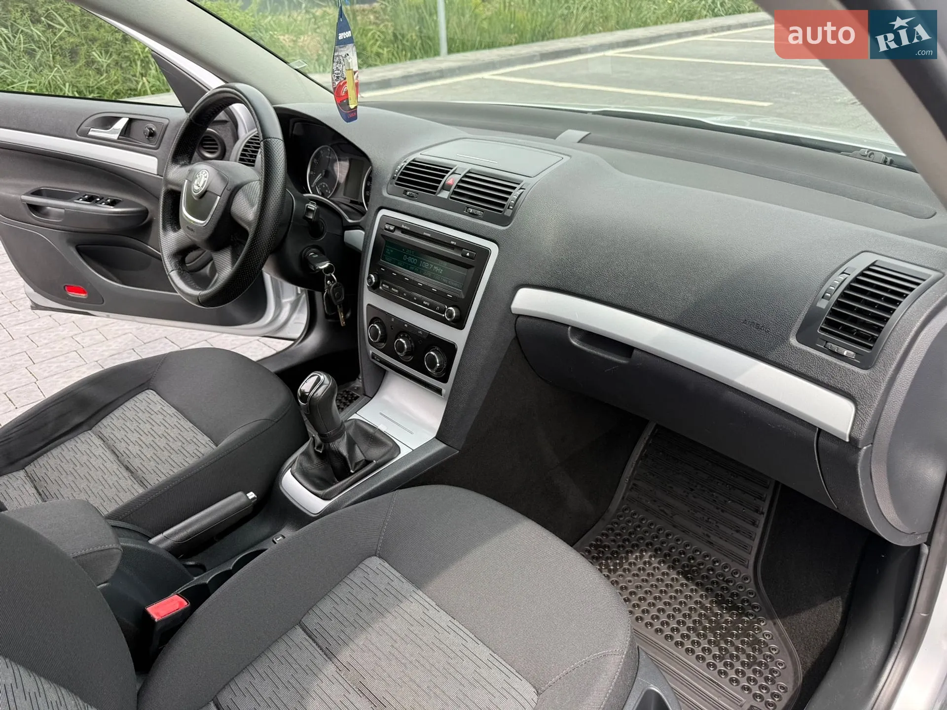 2011 Skoda Octavia - мініатюра 25