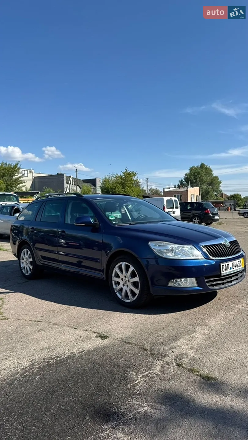 2010 Skoda Octavia - мініатюра 2