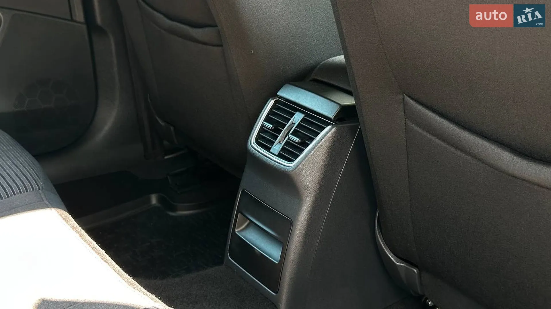 2014 Skoda Octavia - мініатюра 23