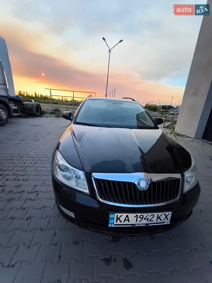 2010 Skoda Octavia - мініатюра 13