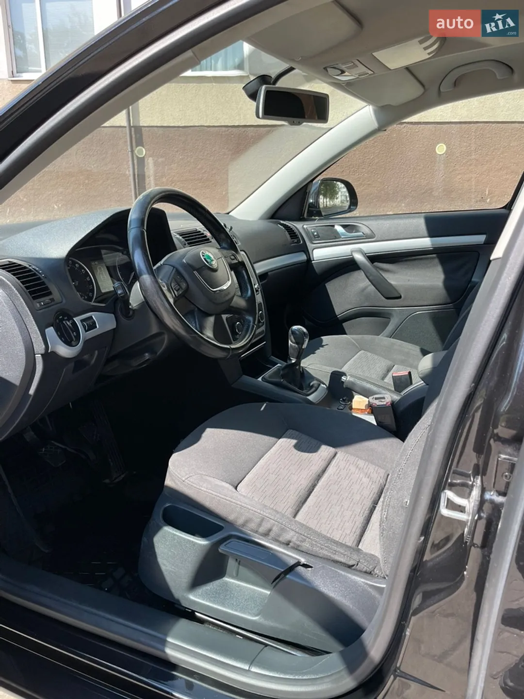 2010 Skoda Octavia - мініатюра 16