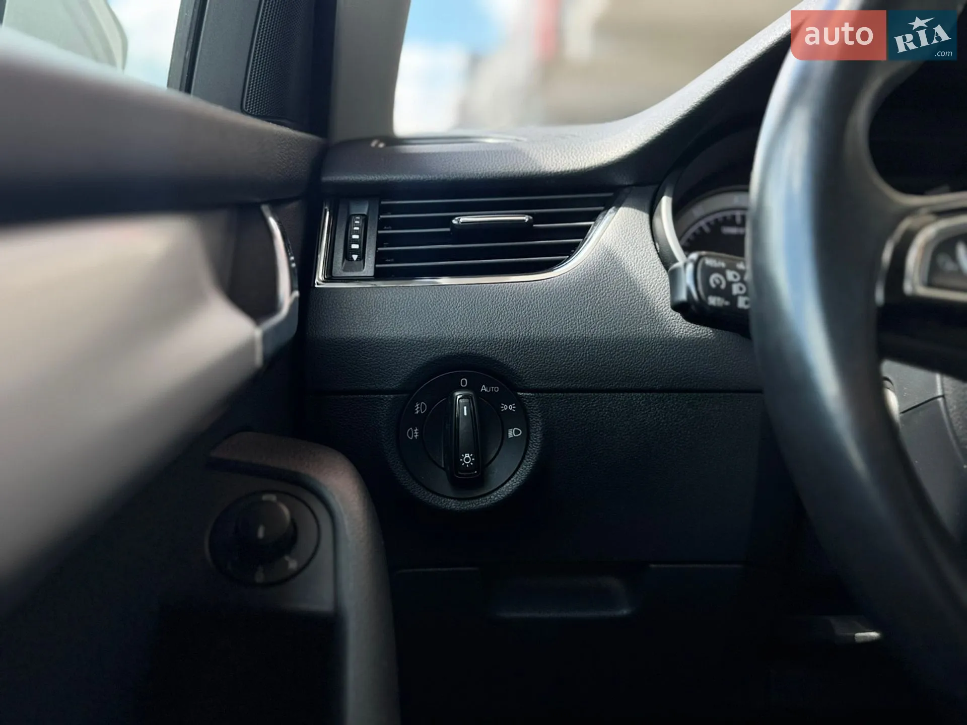 2019 Skoda Octavia - мініатюра 11