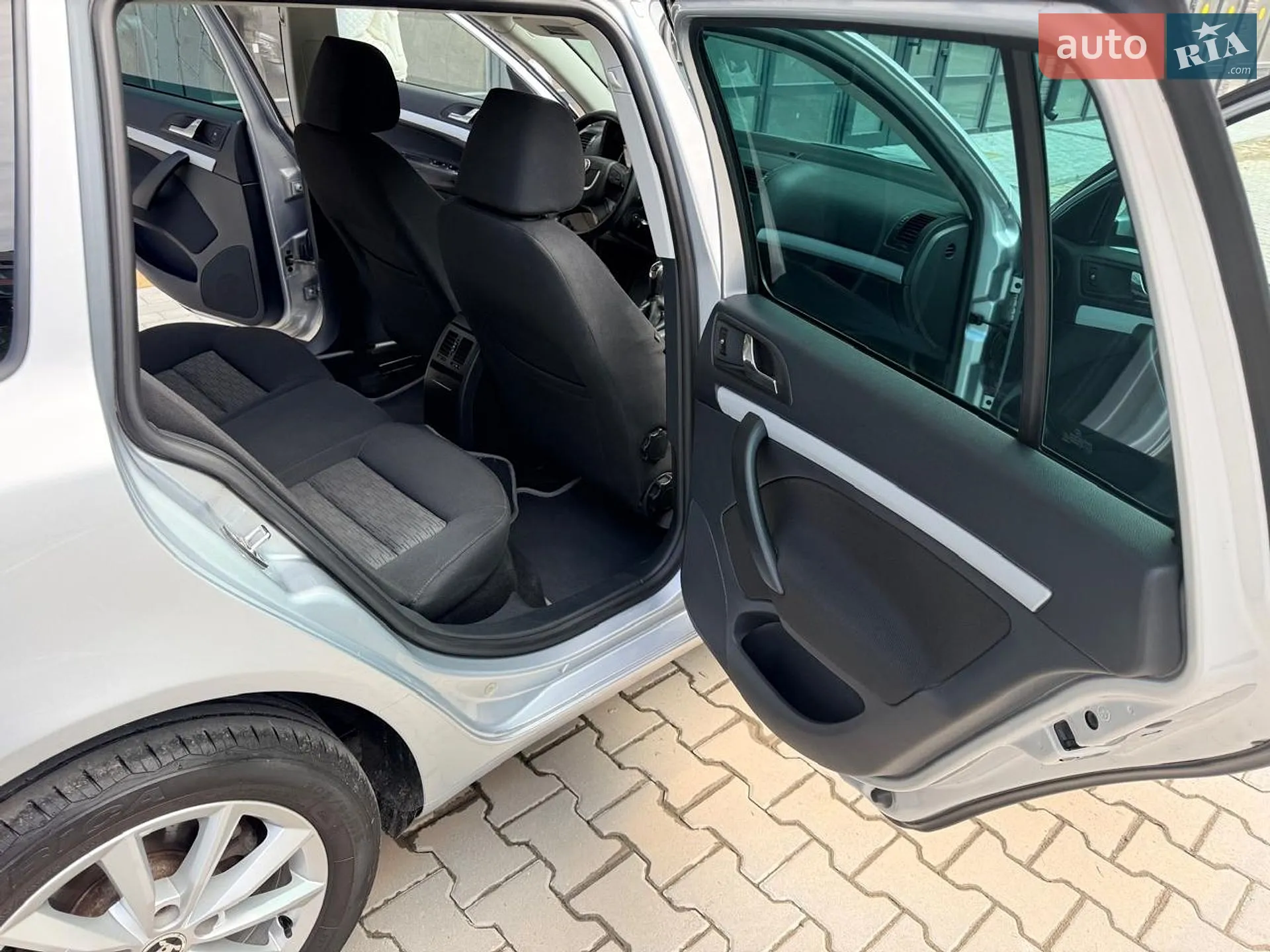 2011 Skoda Octavia - мініатюра 19