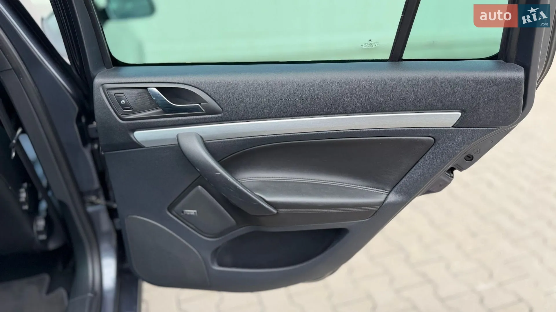 2011 Skoda Octavia - мініатюра 61