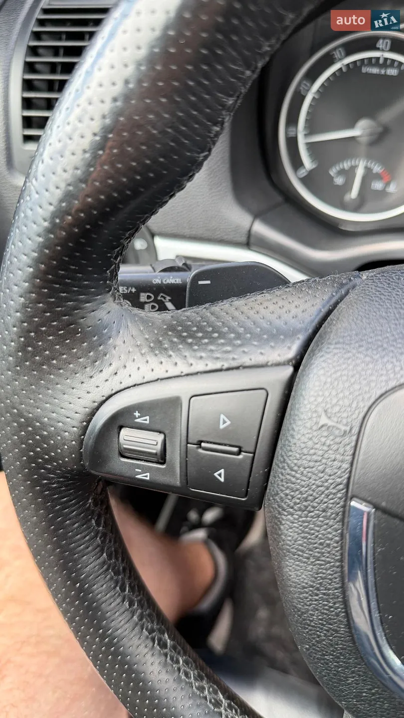 2011 Skoda Octavia - мініатюра 78