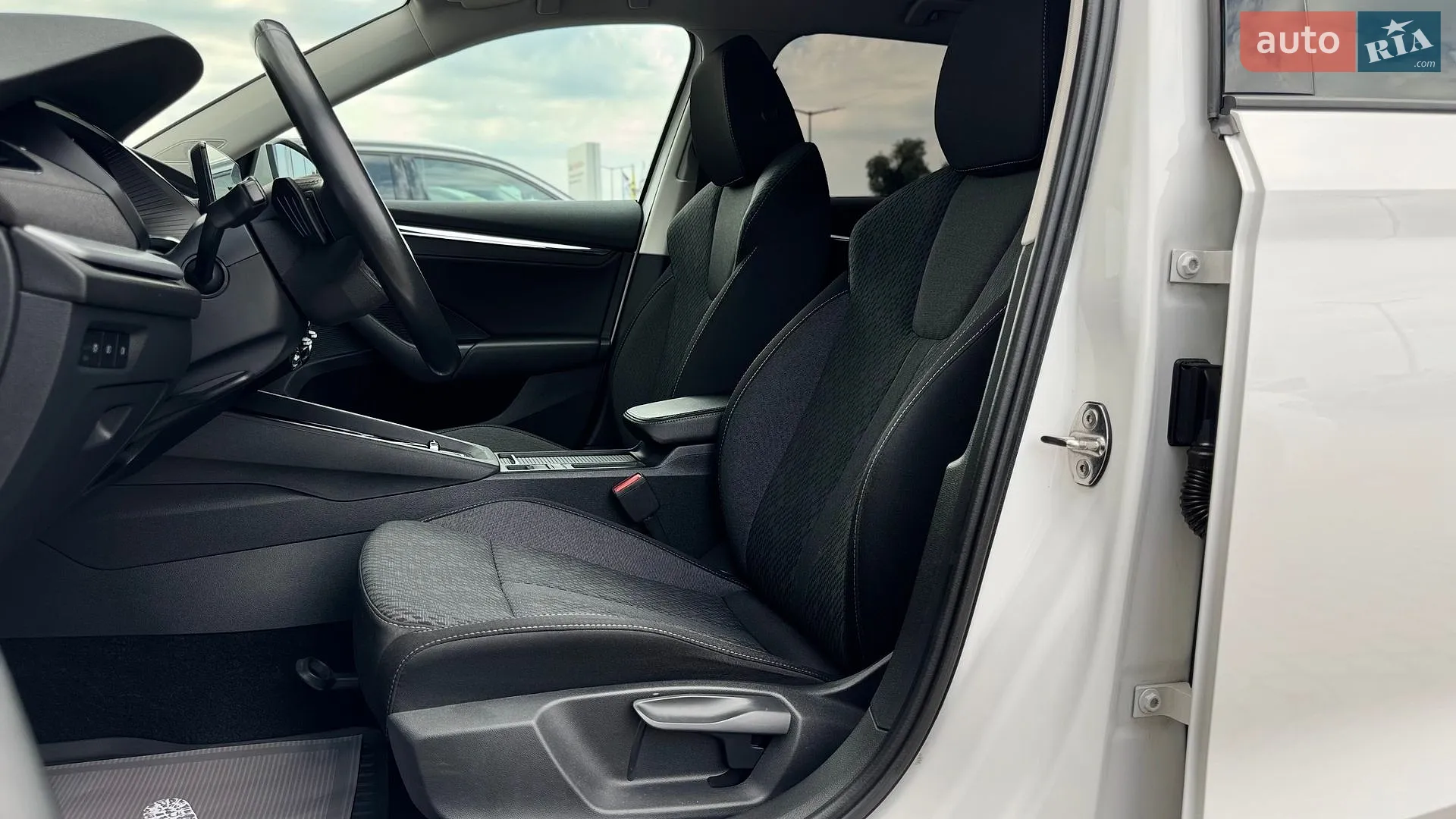 2022 Skoda Octavia - мініатюра 36