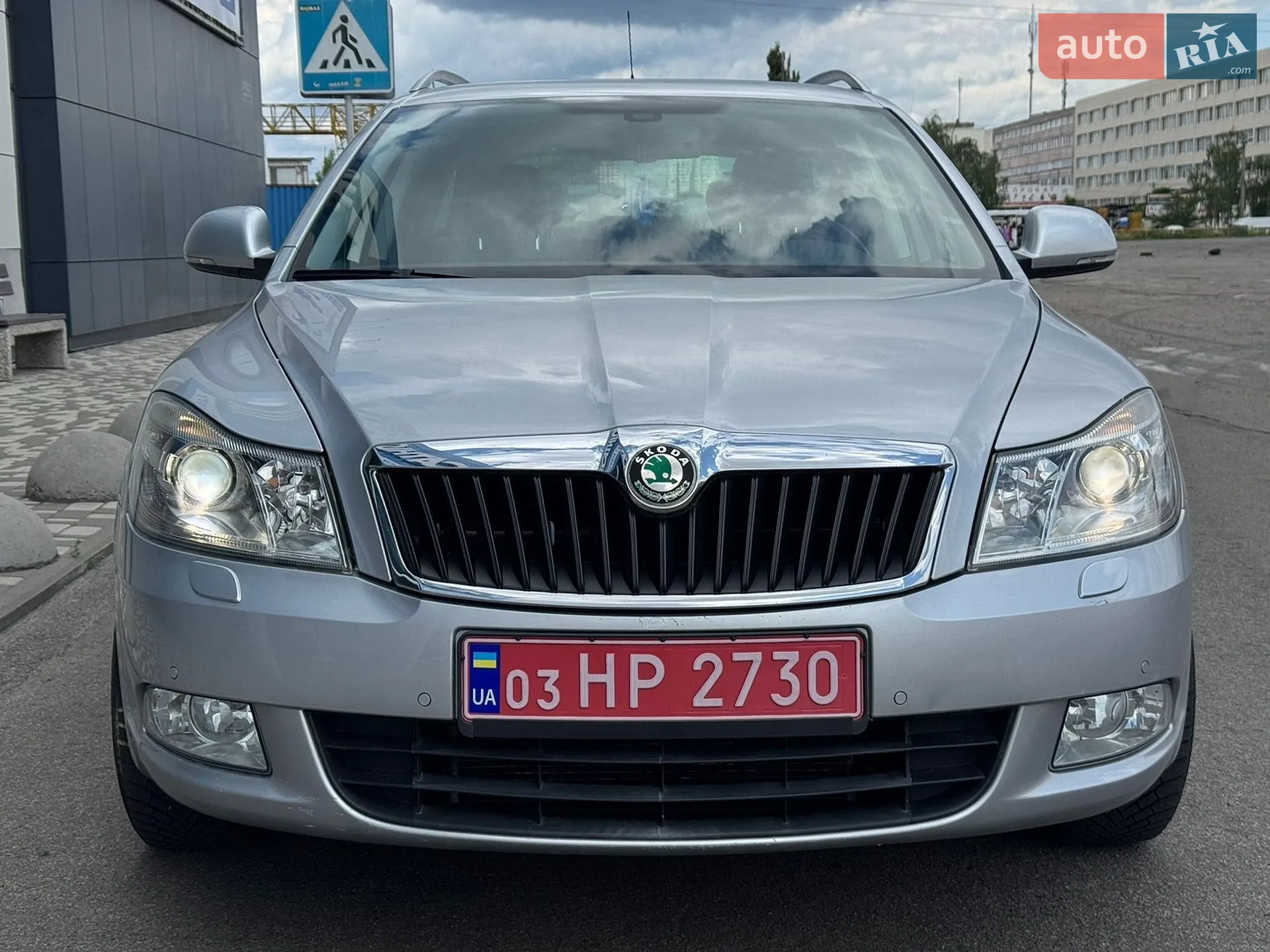 2010 Skoda Octavia - мініатюра 2