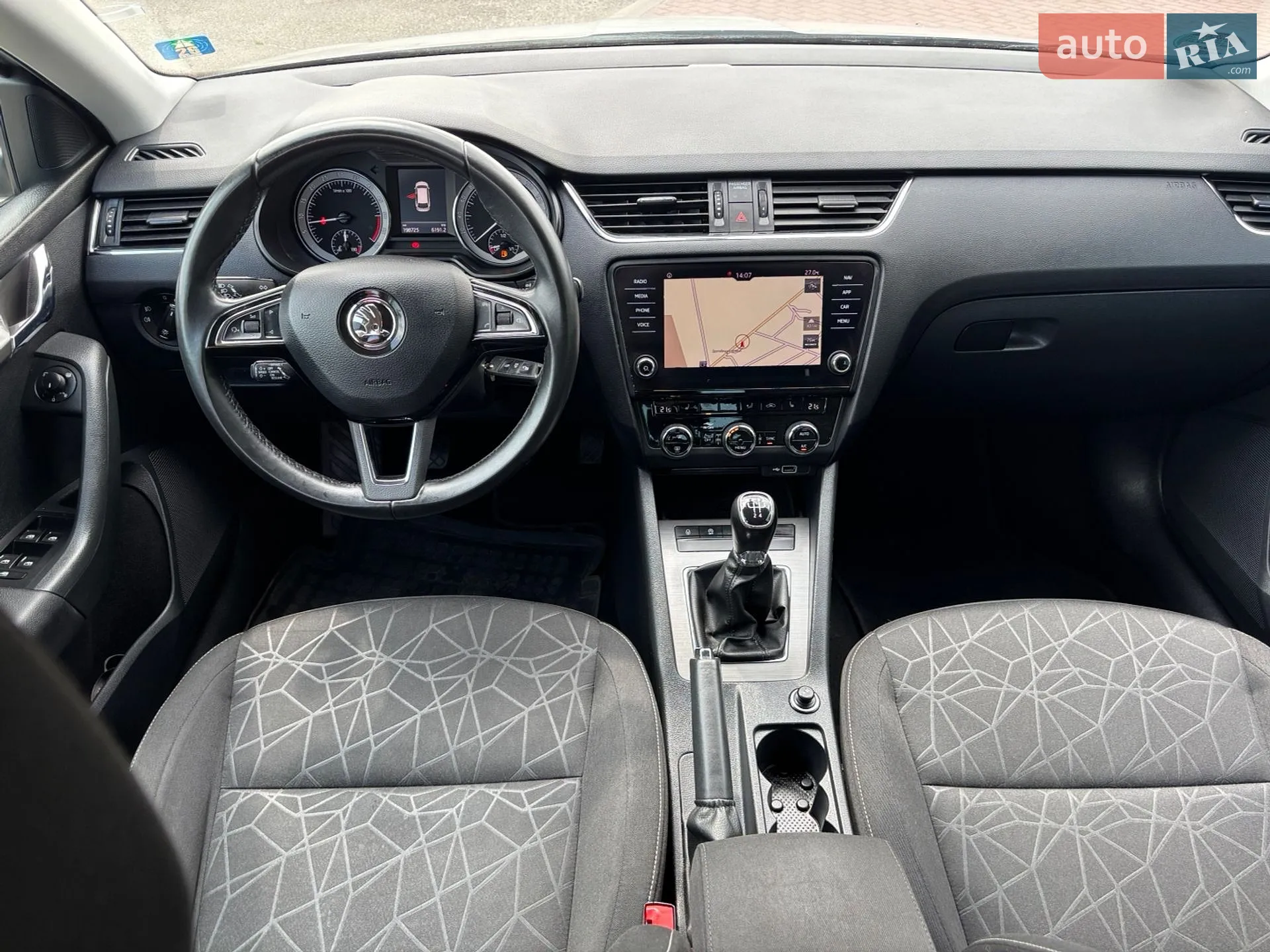 2017 Skoda Octavia - мініатюра 23