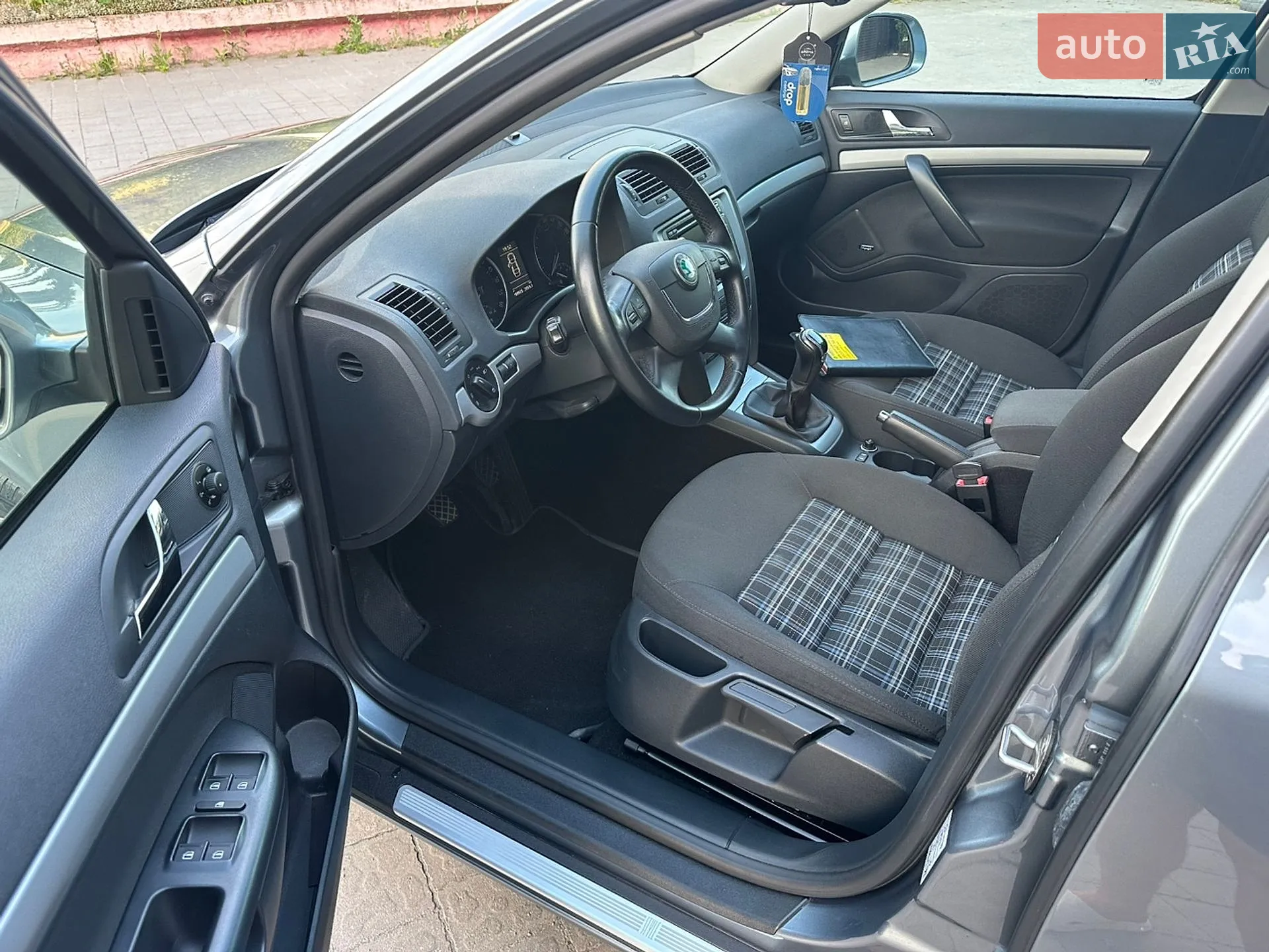2012 Skoda Octavia - мініатюра 30