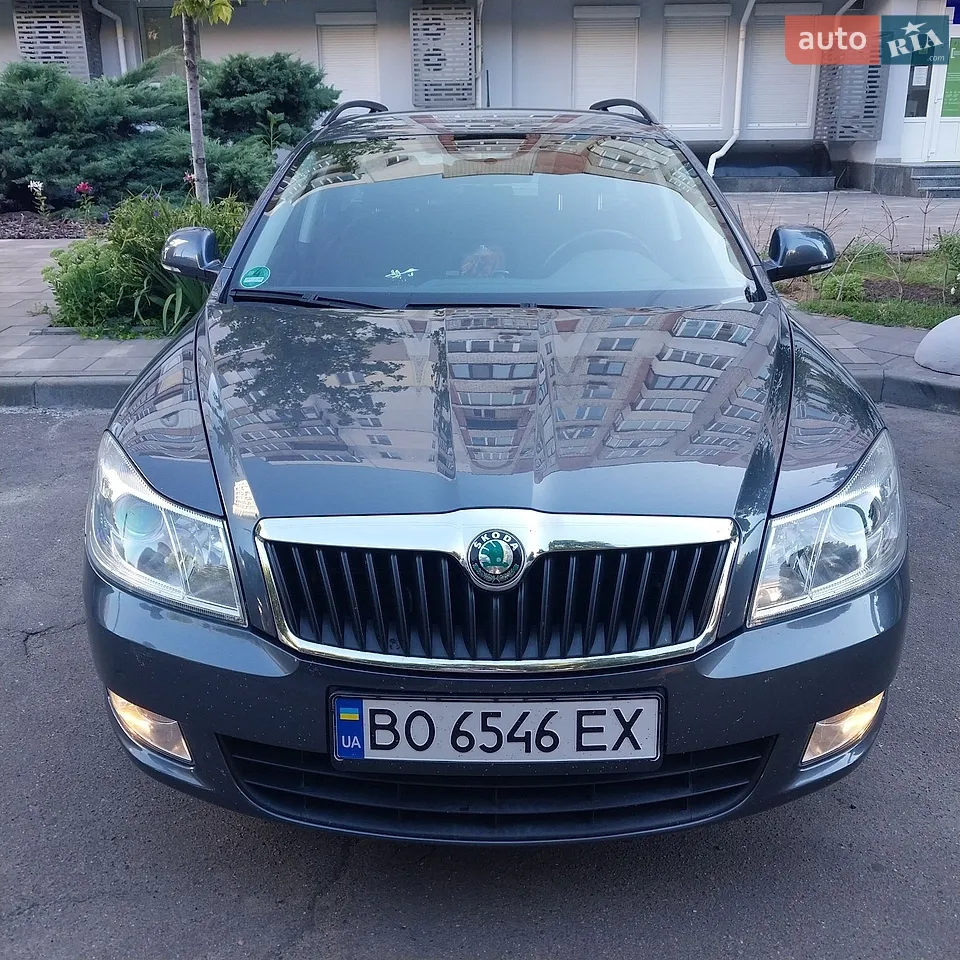 2010 Skoda Octavia - мініатюра 18