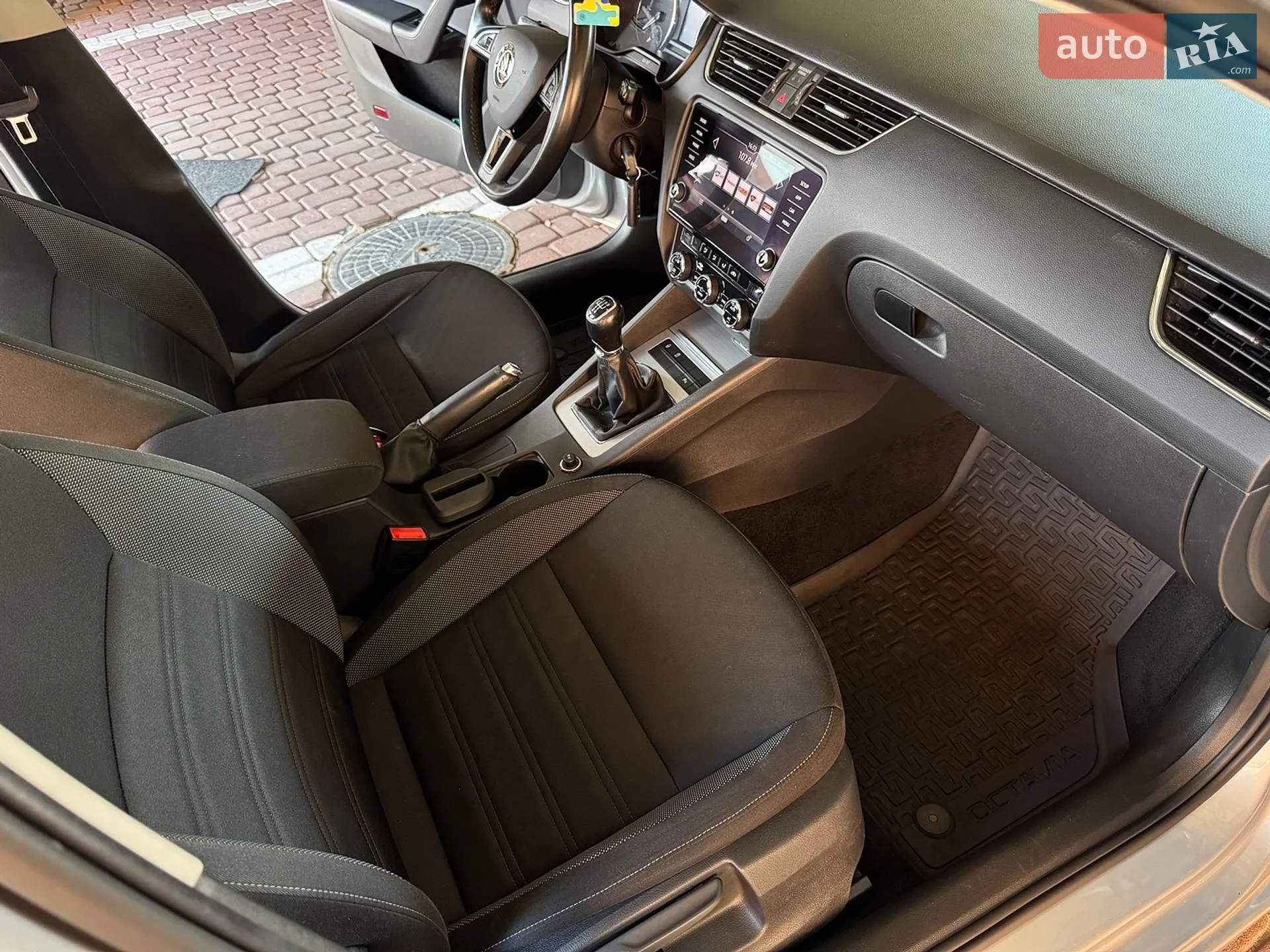 2019 Skoda Octavia - мініатюра 43