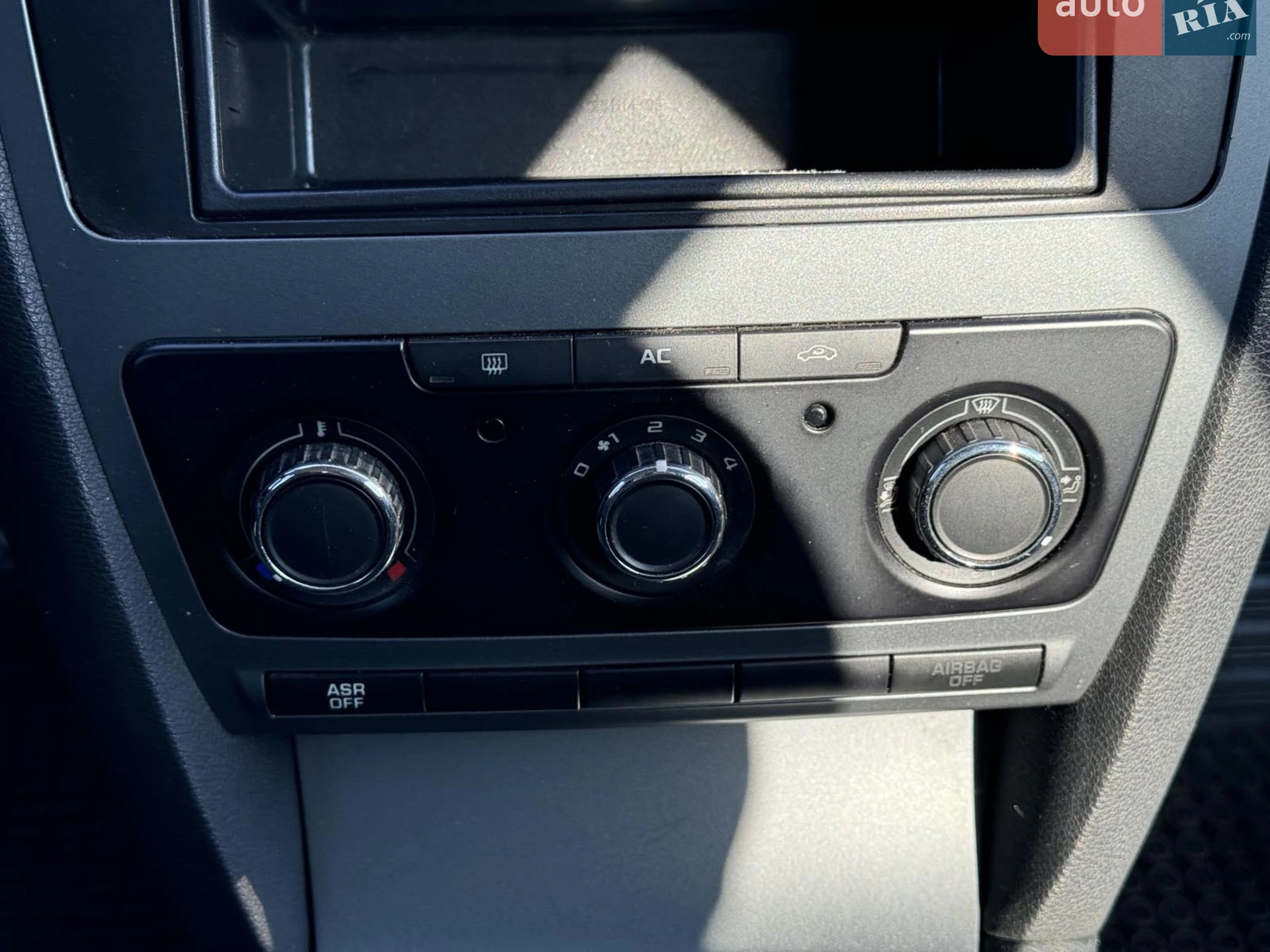 2011 Skoda Octavia - мініатюра 26