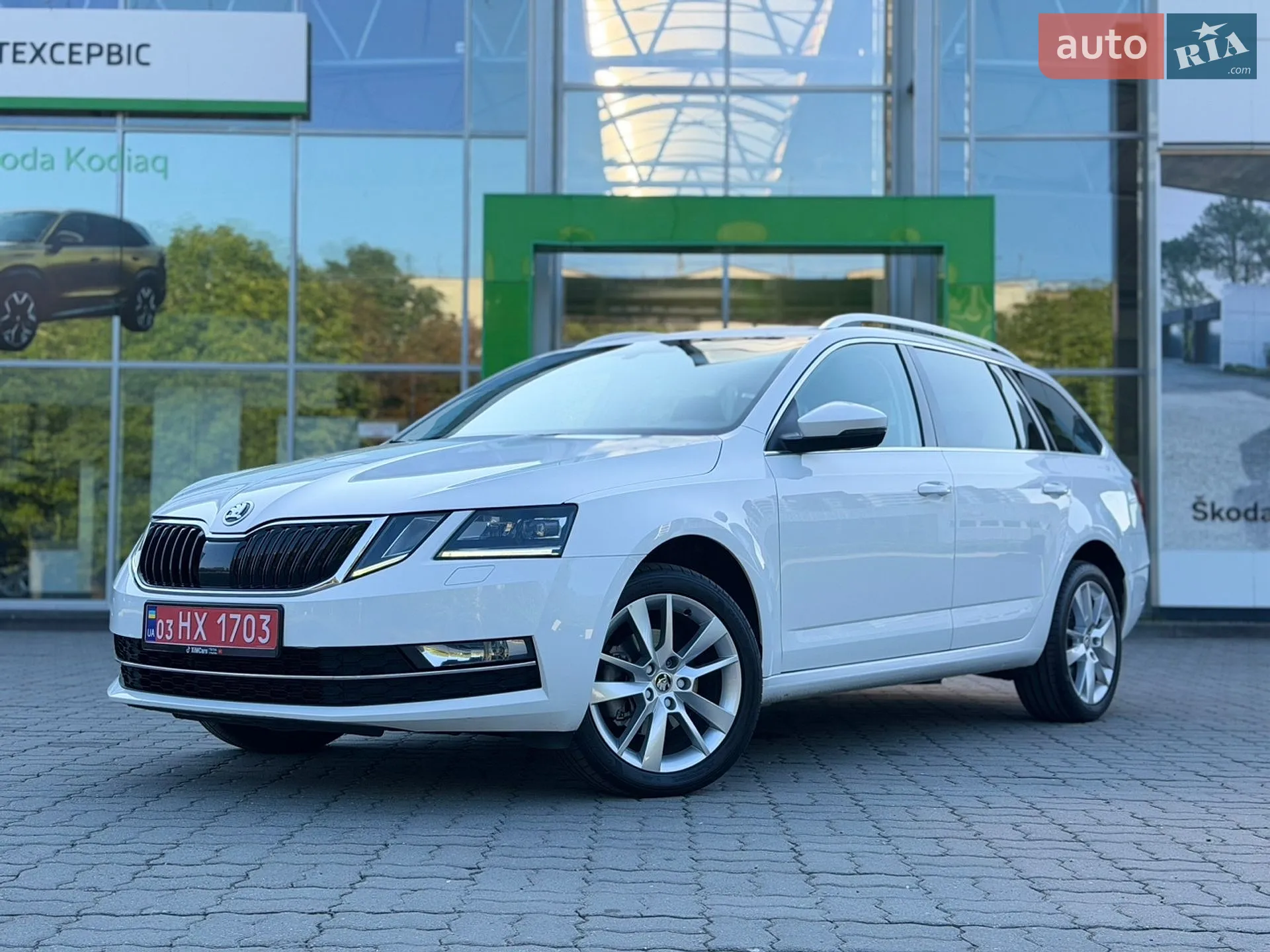 2019 Skoda Octavia - фото 1