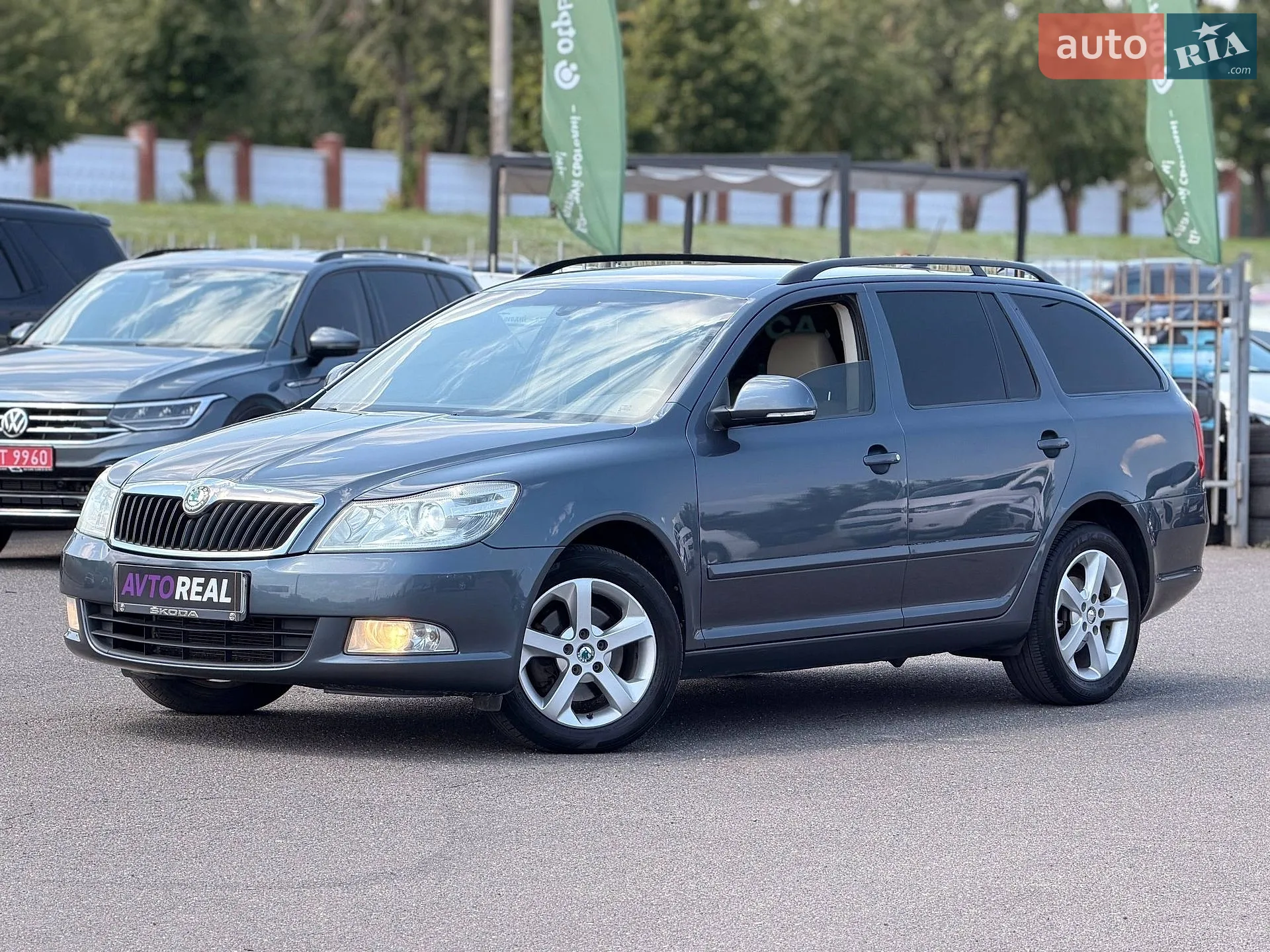 2011 Skoda Octavia - мініатюра 2