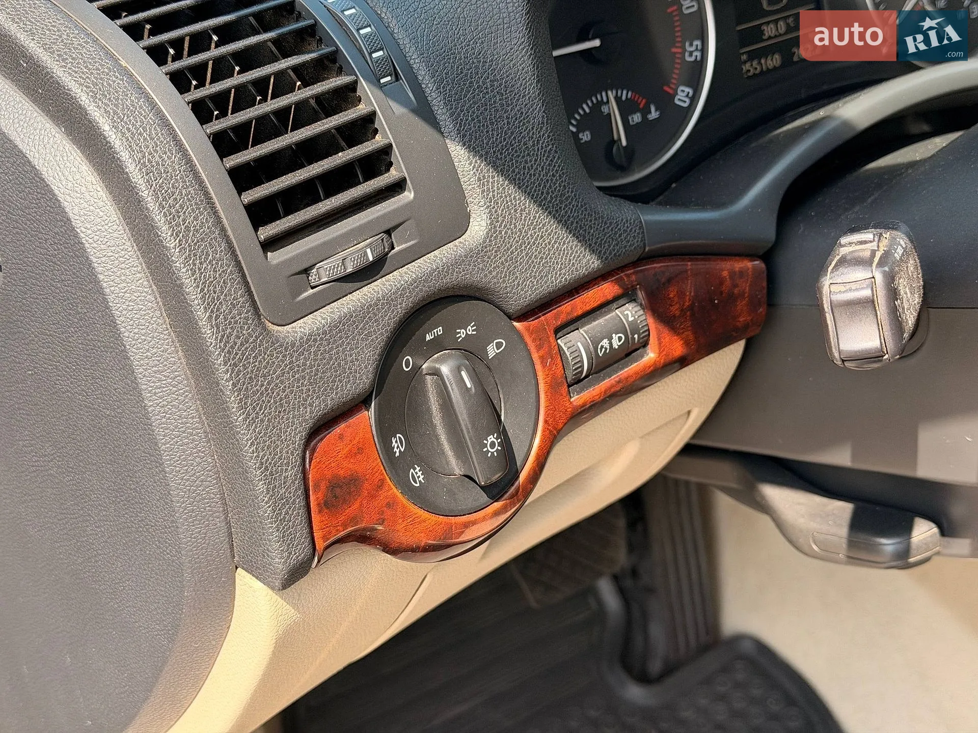 2011 Skoda Octavia - мініатюра 47