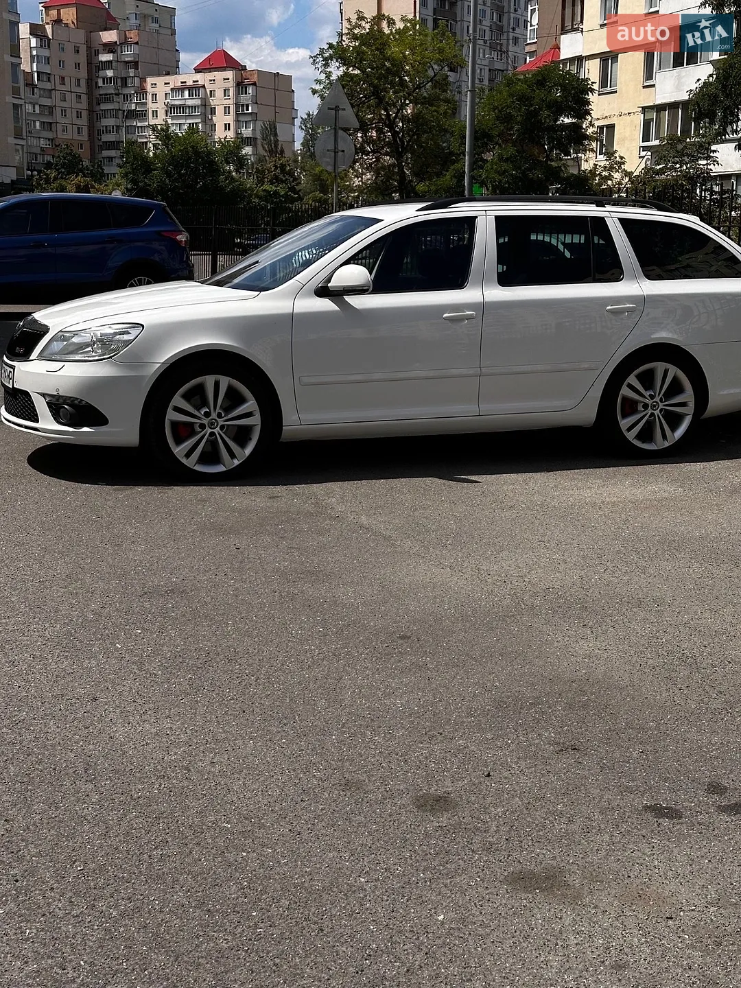 2010 Skoda Octavia - мініатюра 16