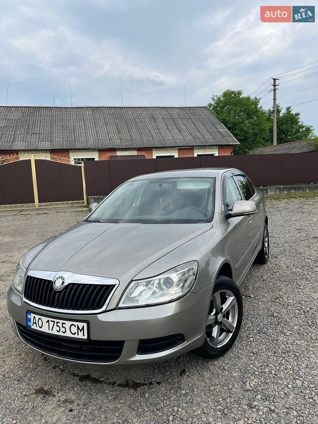 2010 Skoda Octavia - мініатюра 2