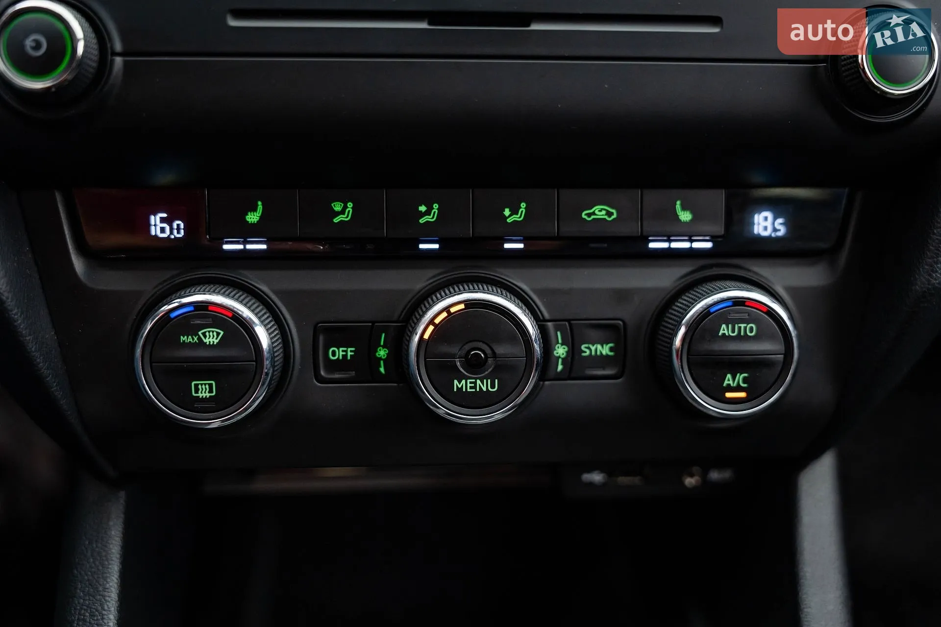2016 Skoda Octavia - мініатюра 16