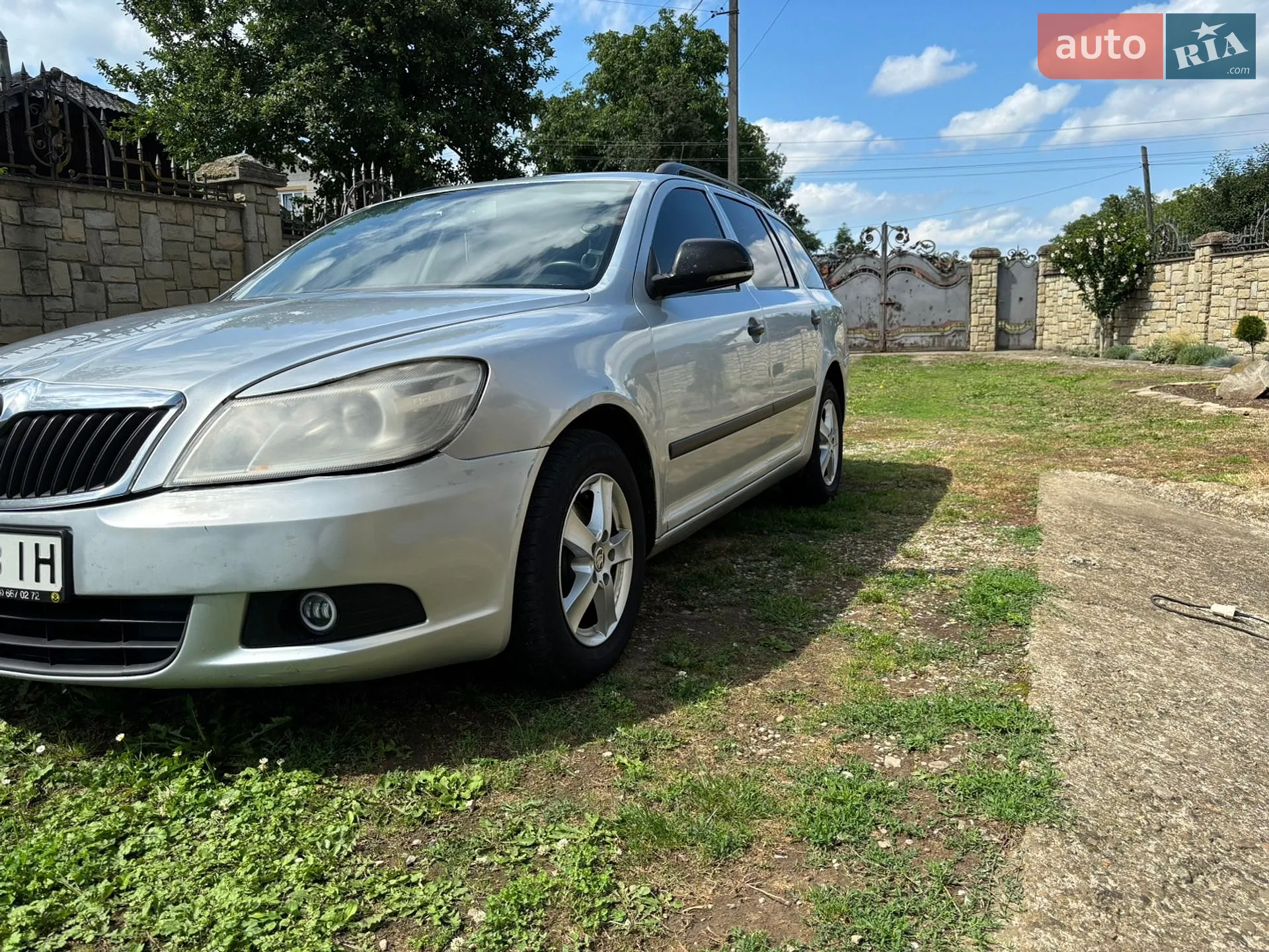 2010 Skoda Octavia - мініатюра 3