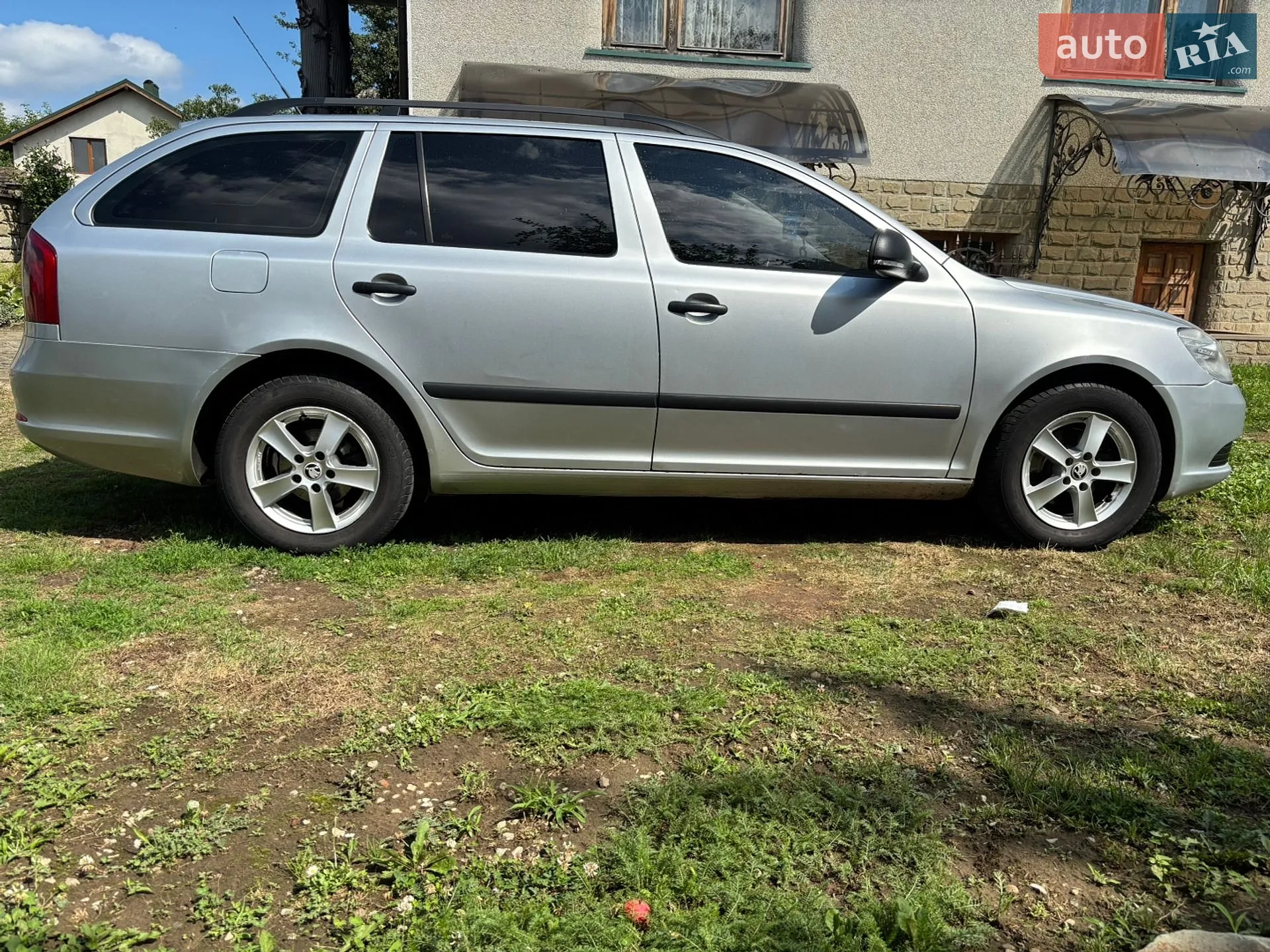 2010 Skoda Octavia - мініатюра 7