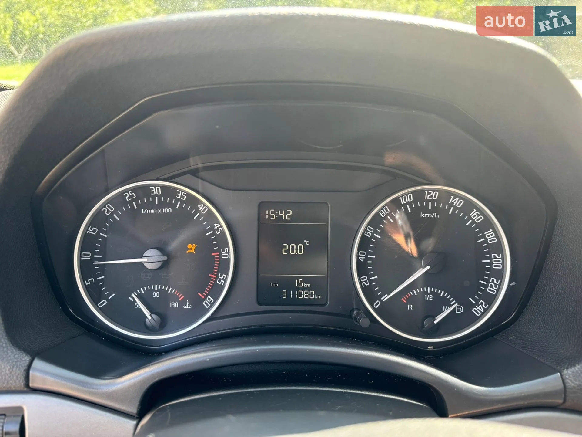 2010 Skoda Octavia - мініатюра 12