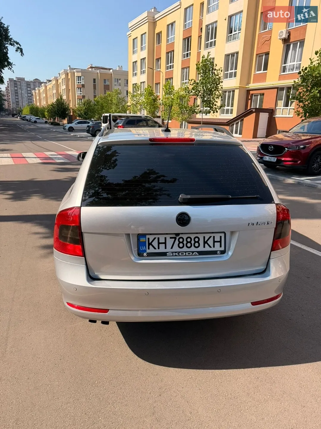 2010 Skoda Octavia - мініатюра 3