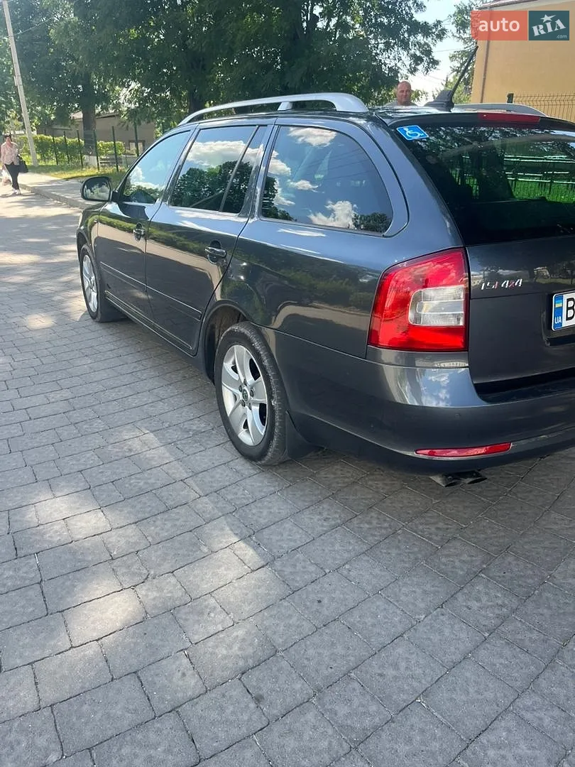 2011 Skoda Octavia - мініатюра 8