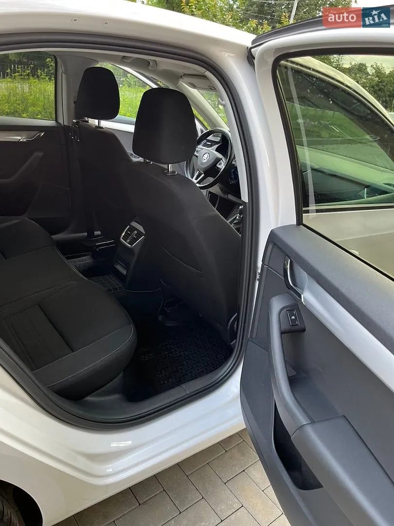 2018 Skoda Octavia - мініатюра 28