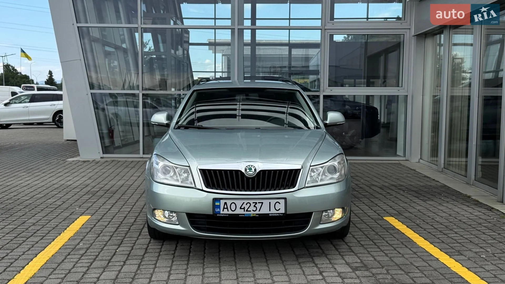 2010 Skoda Octavia - мініатюра 5