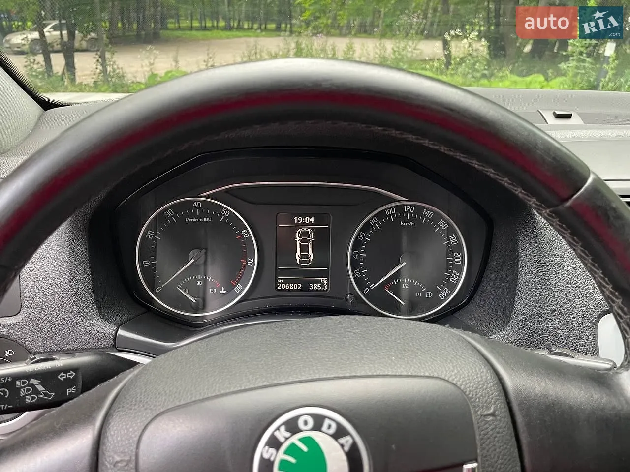 2010 Skoda Octavia - мініатюра 20