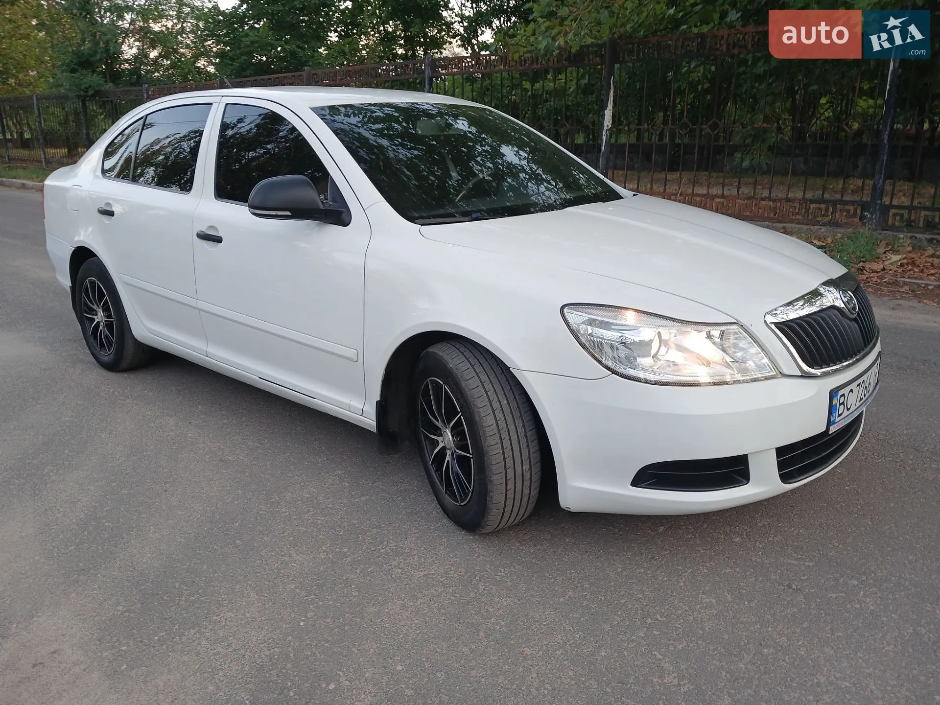 2010 Skoda Octavia - мініатюра 14